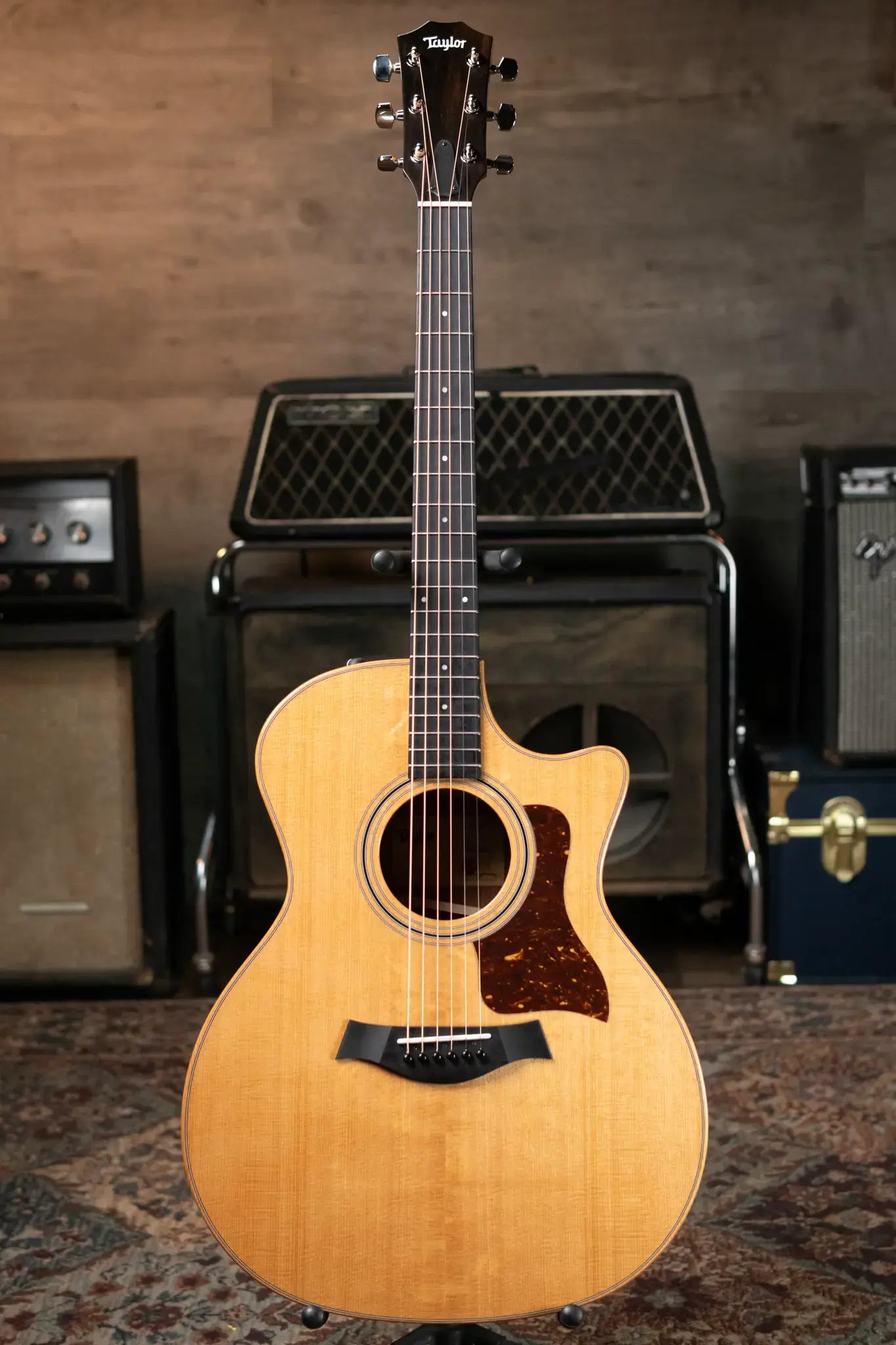Taylor 314ce Studio Special Edition Grand Auditorium Acoustic/Electric with Hardshell Case