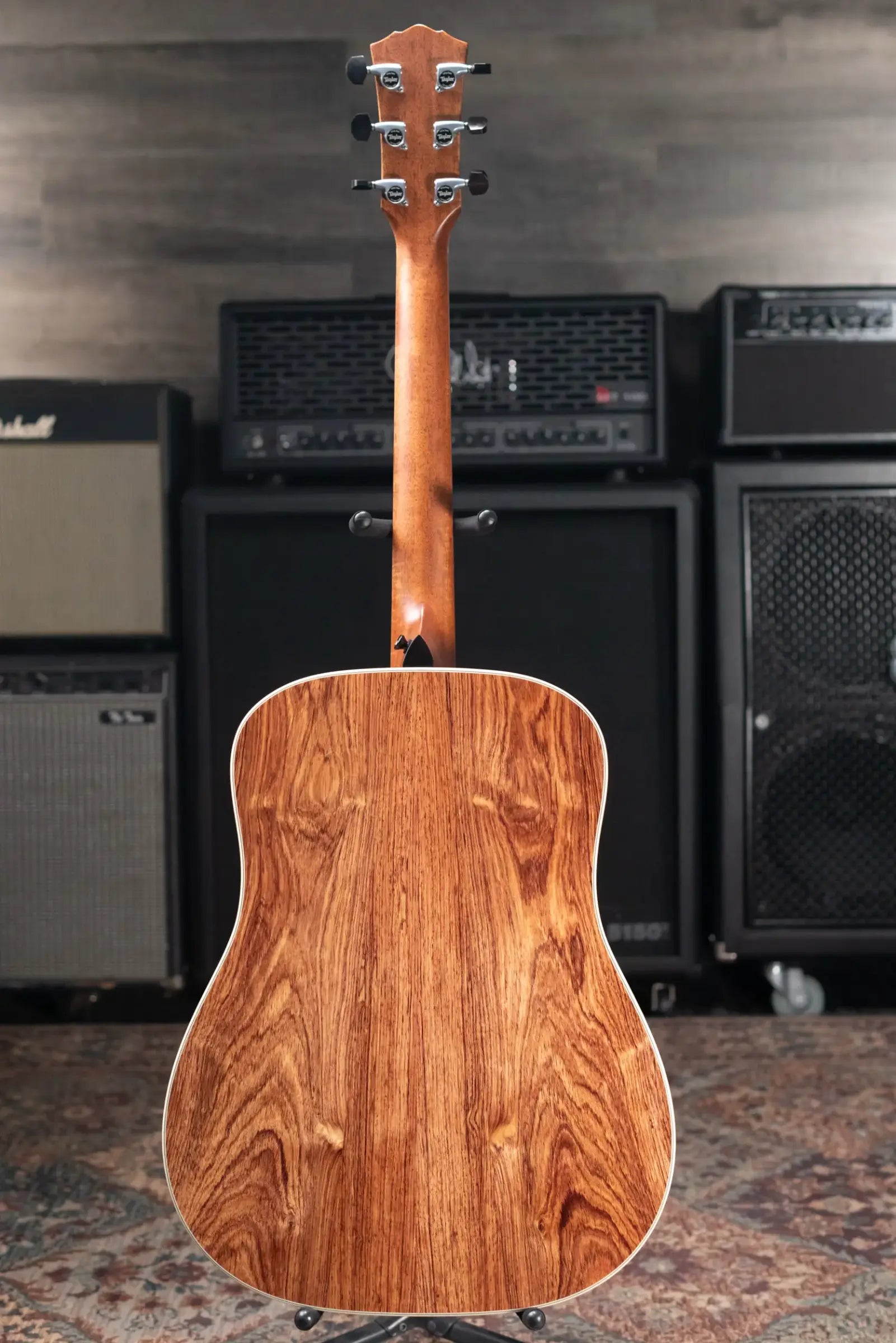 Taylor Gold Label 810e Dreadnought Acoustic/Electric Guitar with Hardshell Case