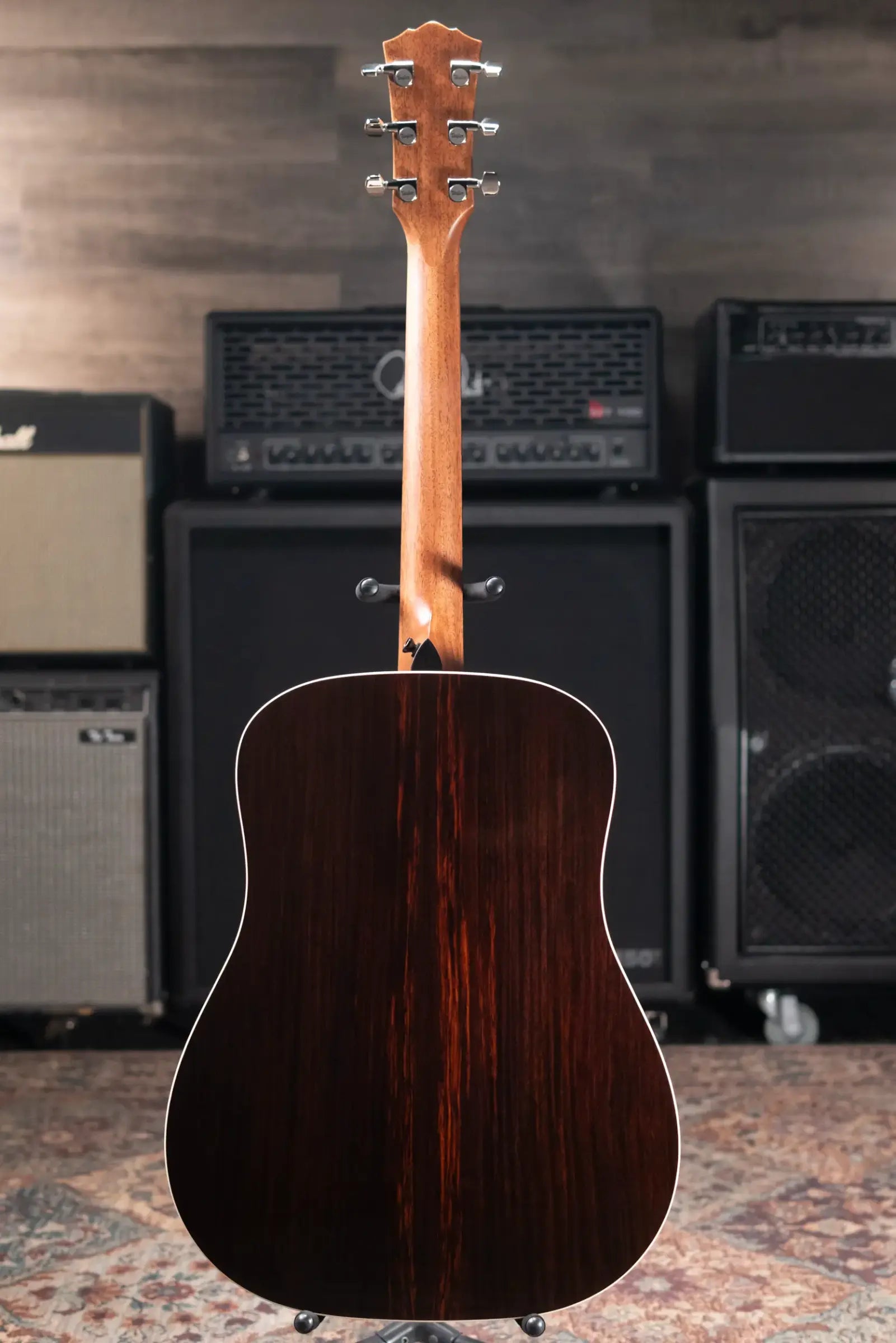 Taylor Gold Label 710e Dreadnought Acoustic/Electric Guitar with Hardshell Case