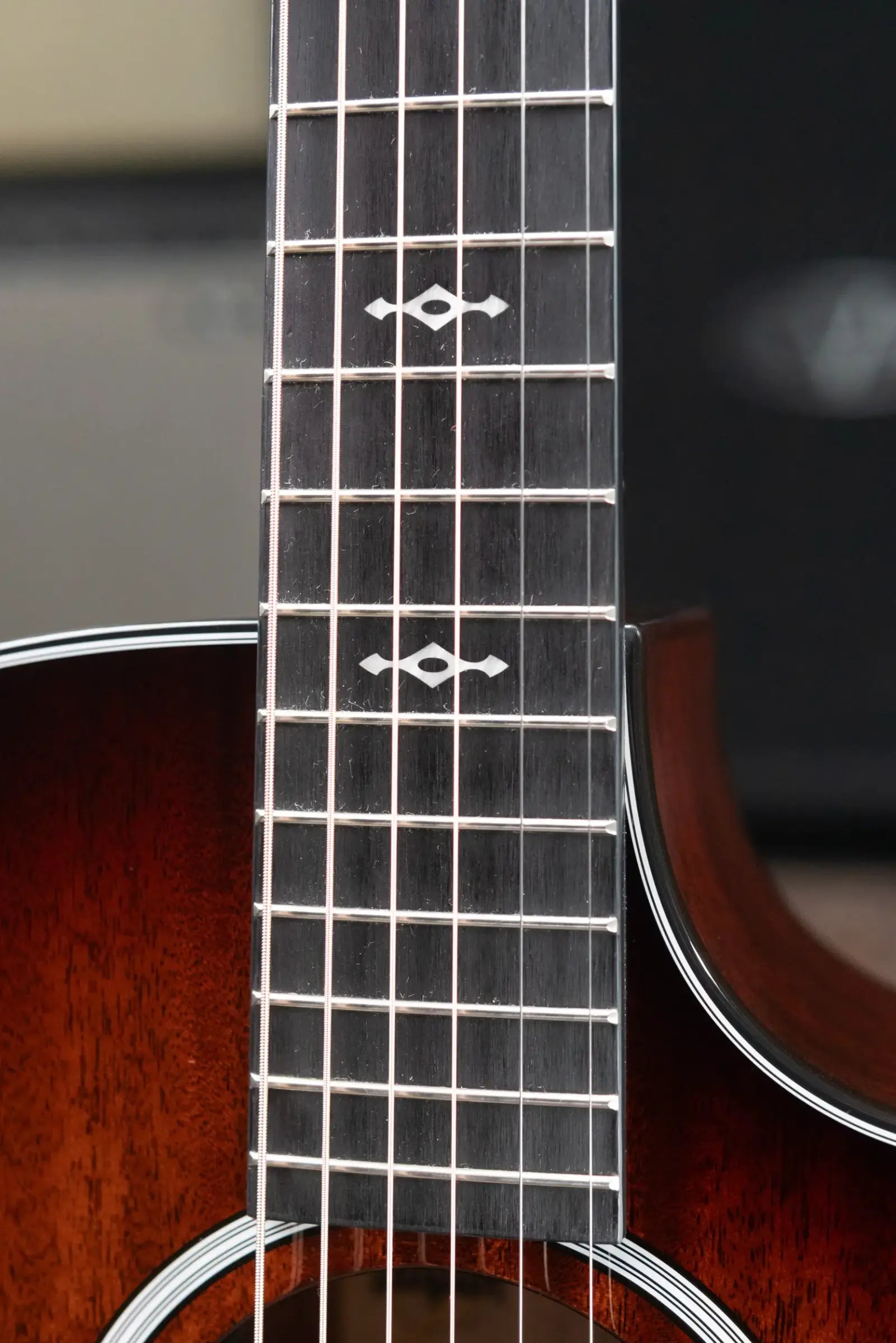 Taylor Next Generation 324ce Grand Auditorium Acoustic/Electric Guitar - Shaded Edgeburst with Hardshell Case