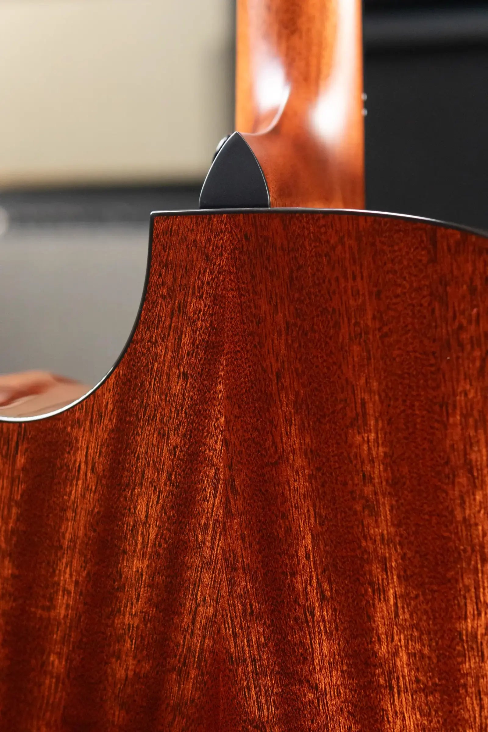 Taylor Next Generation 324ce Grand Auditorium Acoustic/Electric Guitar - Shaded Edgeburst with Hardshell Case