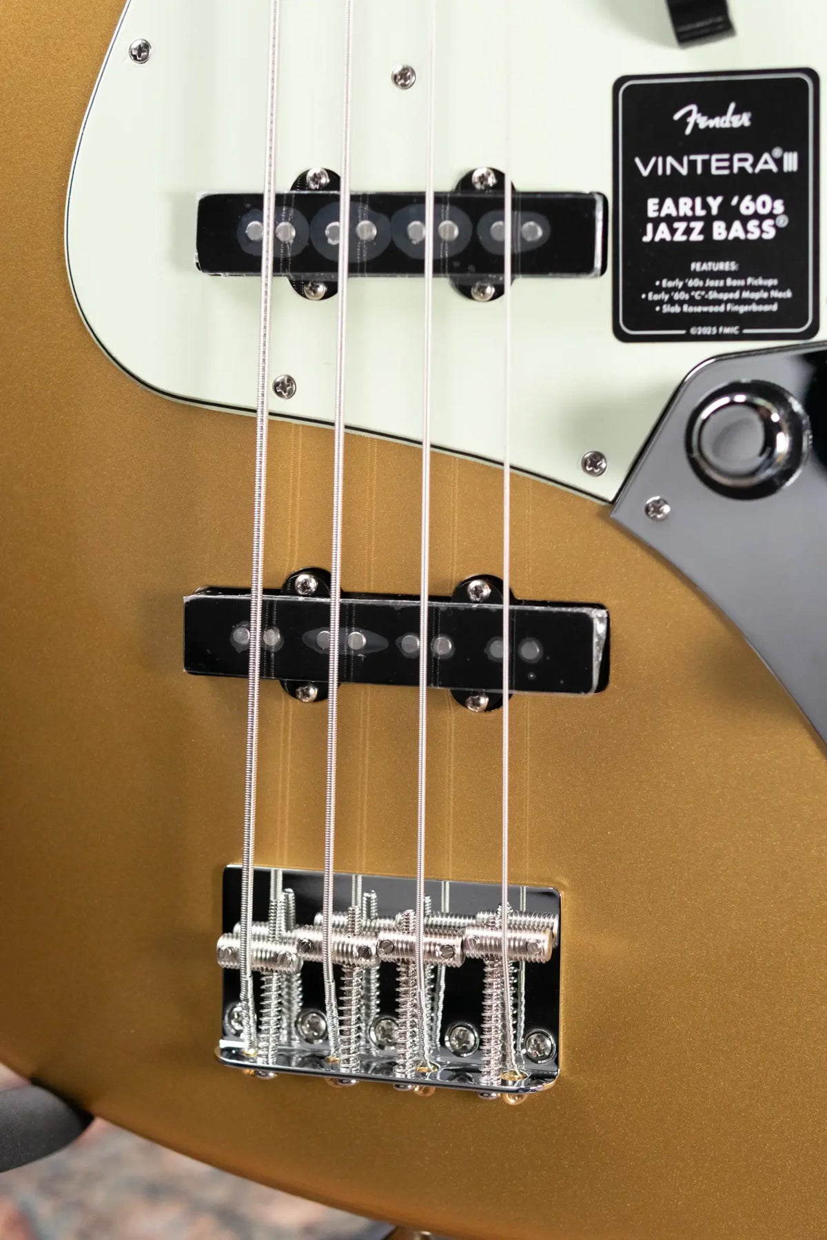 Fender Vintera III Early '60s Jazz Bass - Aztec Gold with Gig Bag - Demo