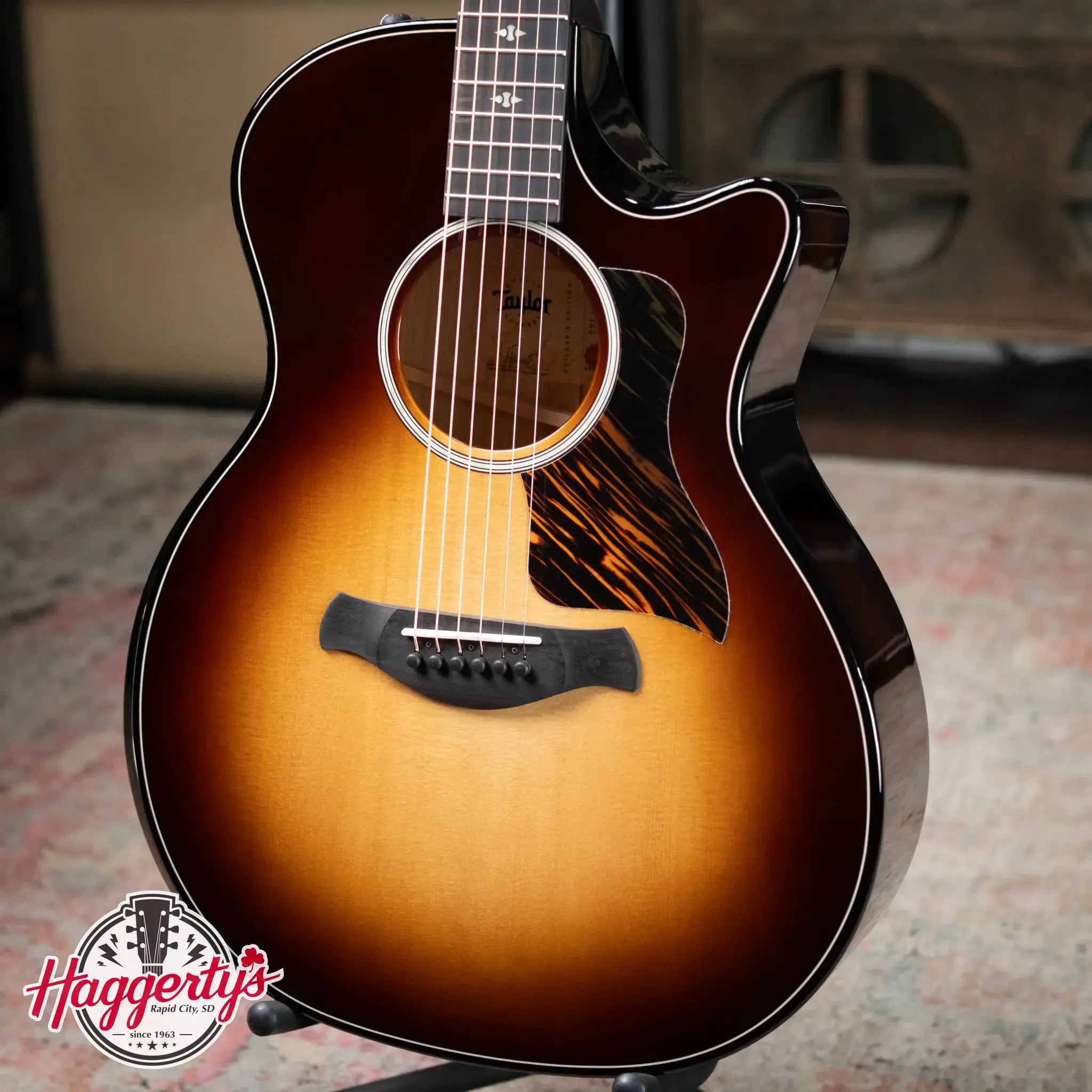 Taylor Builder's Edition 514ce Grand Auditorium Acoustic/Electric Guitar - Kona Burst Top with Hardshell Case