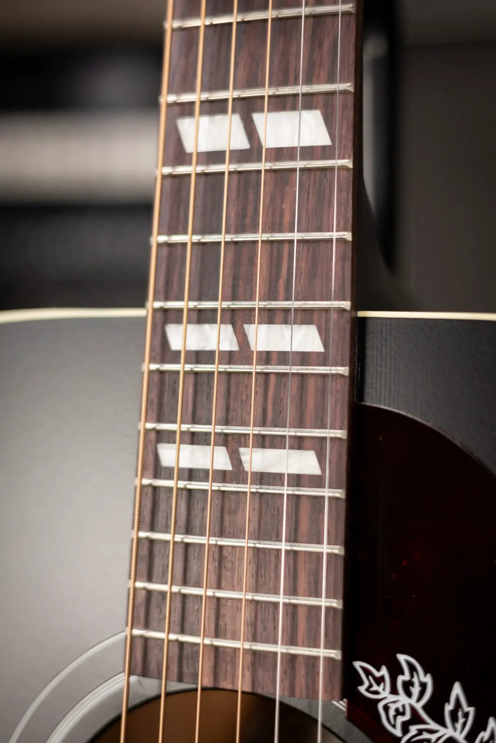 Gibson Hummingbird Special Dreadnought Acoustic/Electric Guitar - Ebony Satin with Gig Bag