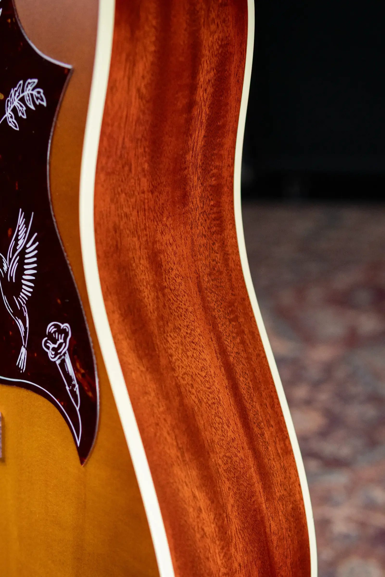 Gibson Hummingbird Special Dreadnought Acoustic/Electric Guitar - Honey Burst Satin with Gig Bag