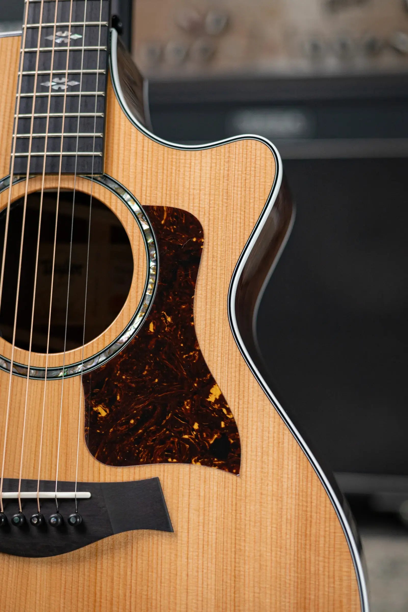 Taylor Next Generation 712ce Grand Concert Acoustic/Electric Guitar with Hardshell Case
