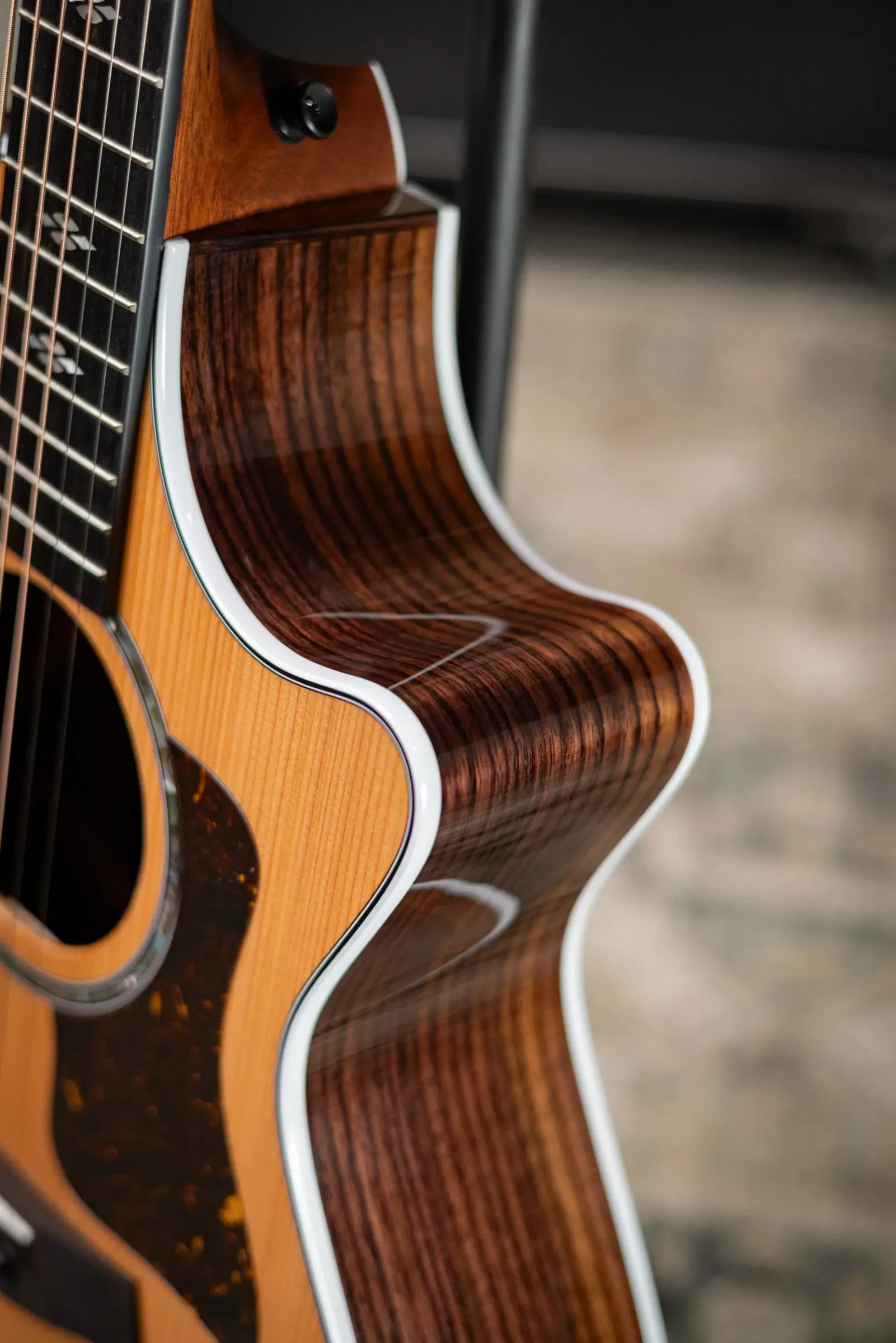 Taylor Next Generation 712ce Grand Concert Acoustic/Electric Guitar with Hardshell Case