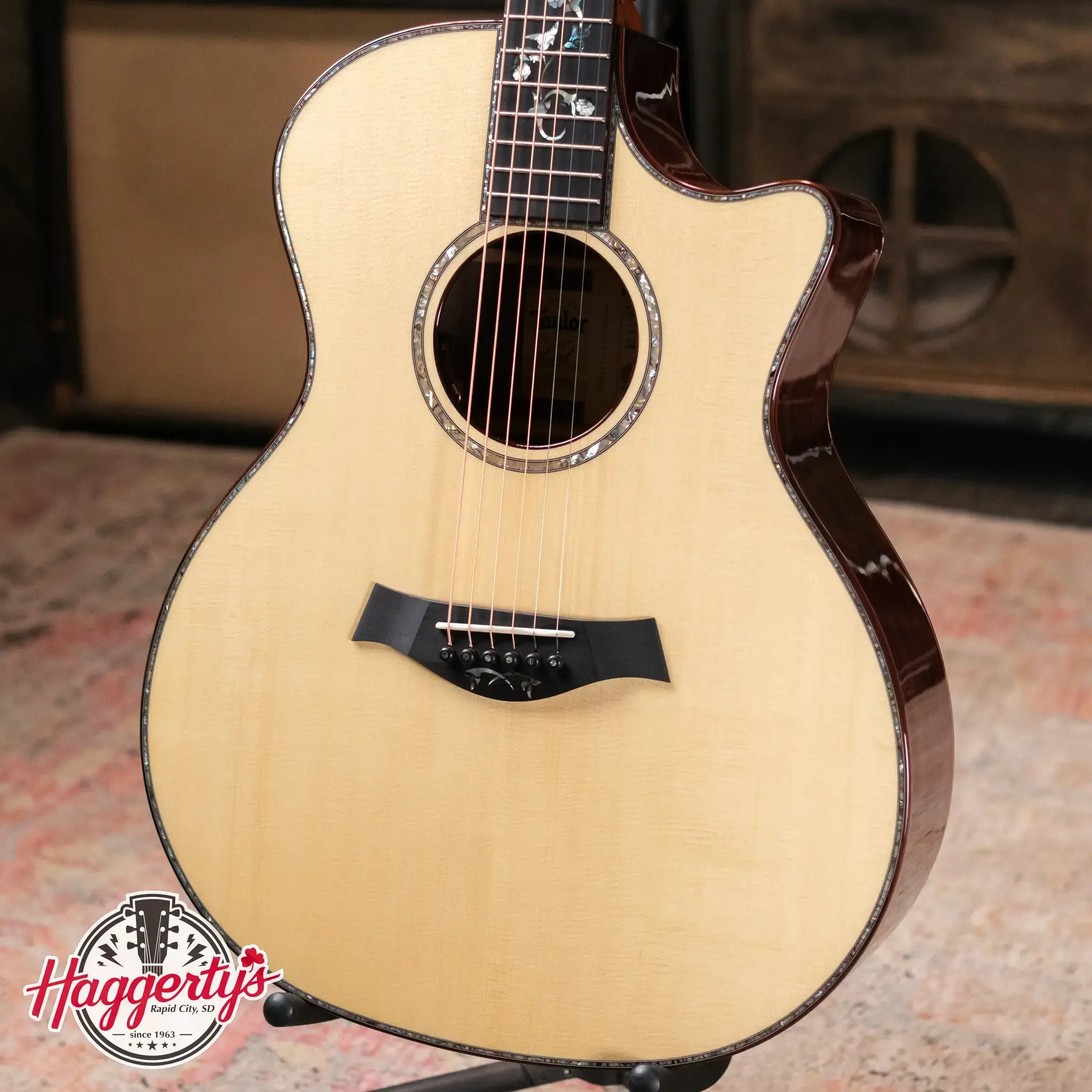 Taylor Legacy 914ce Grand Auditorium Acoustic/Electric Guitar with Hardshell Case