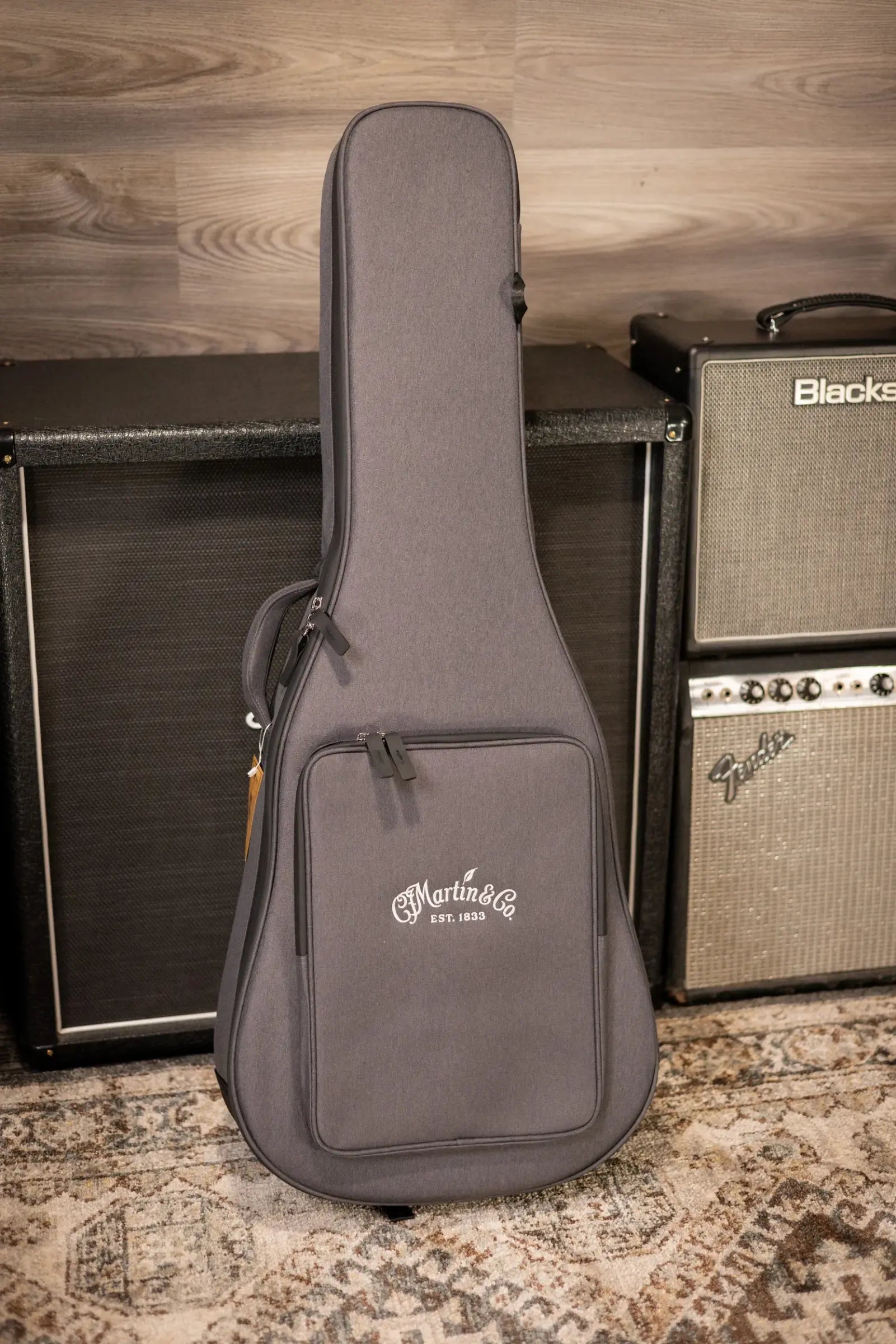 Martin 00-10E Retro Joe Bonamassa Signature Acoustic/Electric Guitar - Burst with Gig Bag