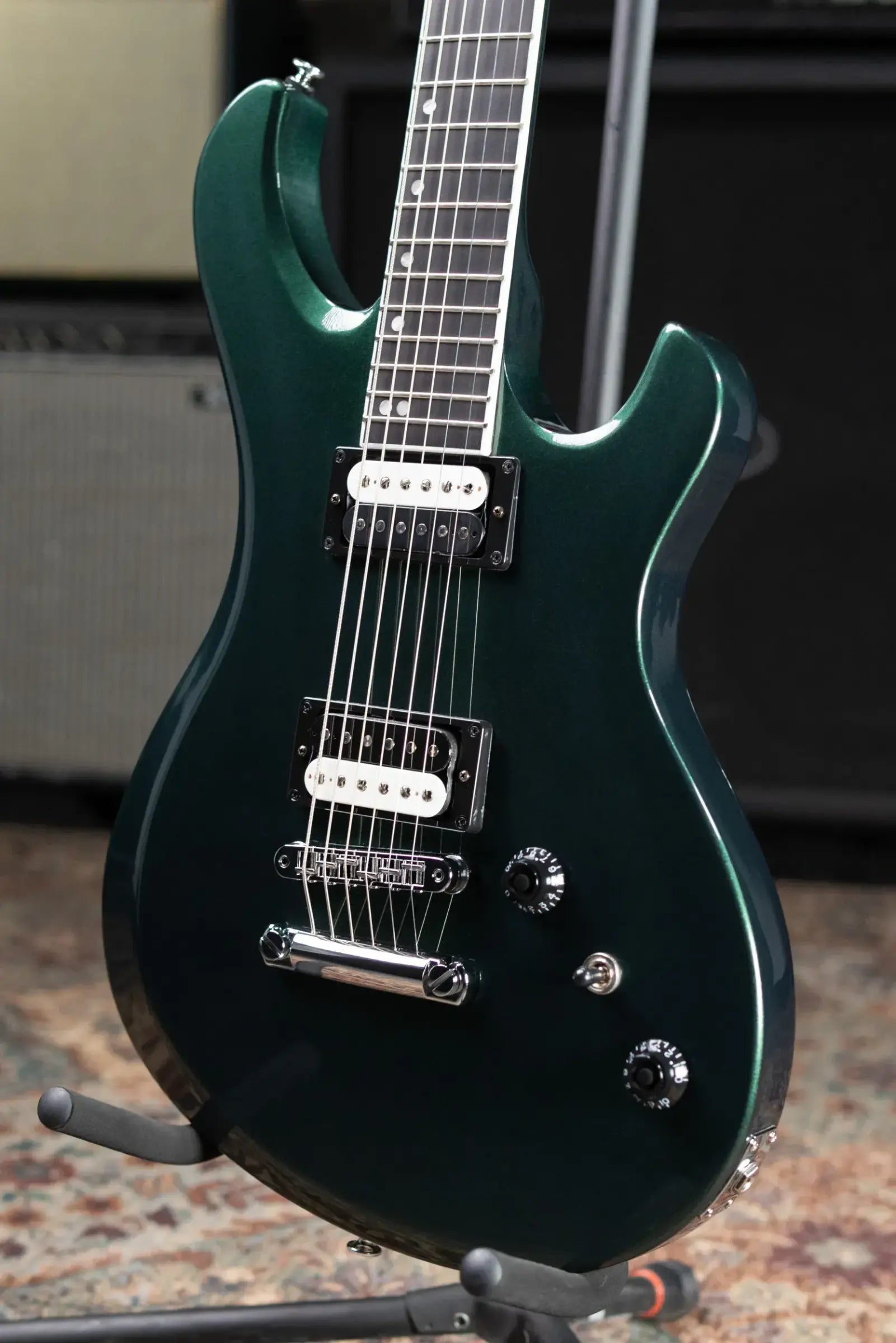 Gibson Victory Baritone Electric Guitar - British Racing Green with Hardshell Case