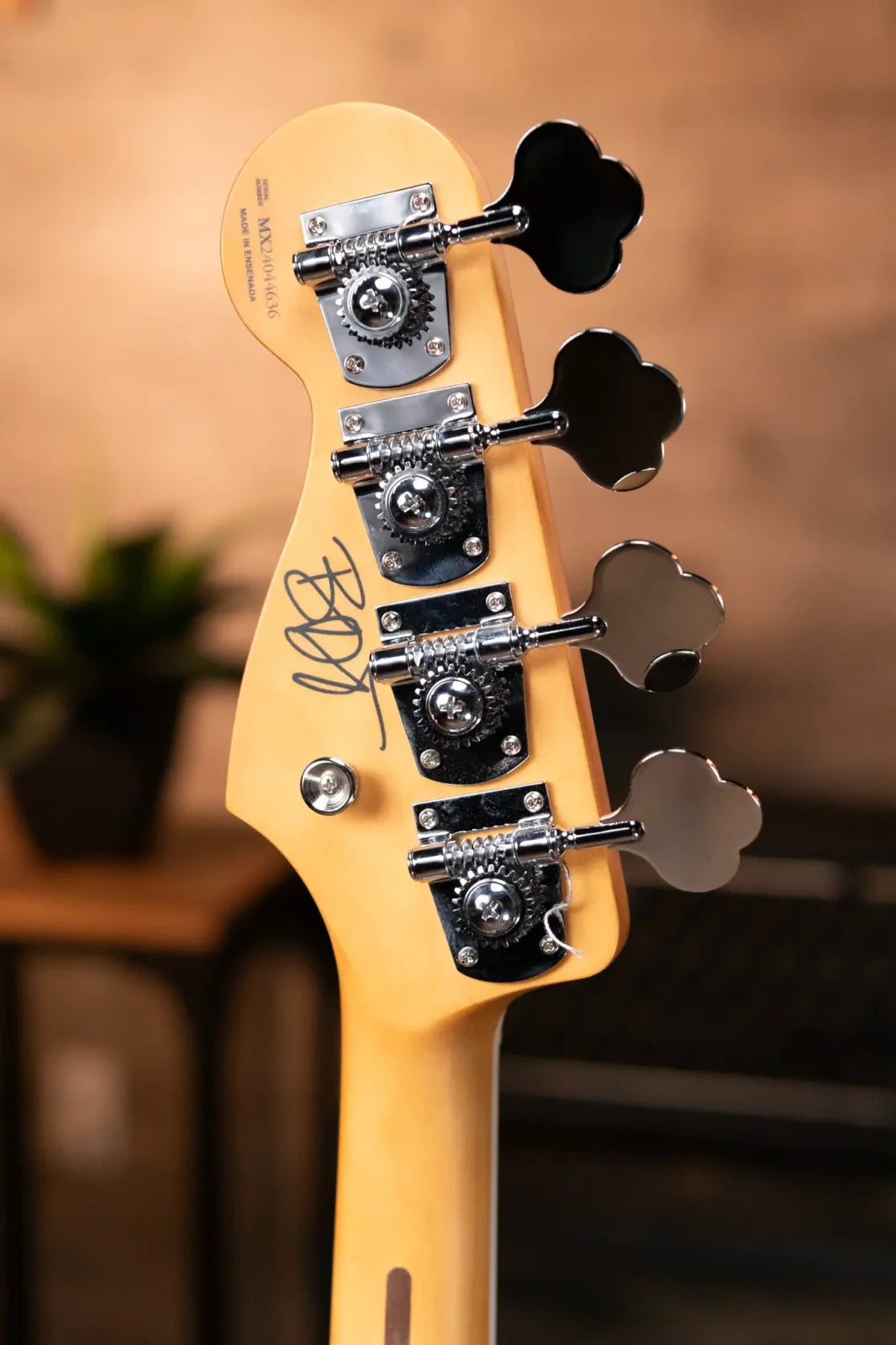 Fender Limited Player Plus X Blu Detiger Jazz Bass - Sky Burst Sparkle with Deluxe Gig Bag