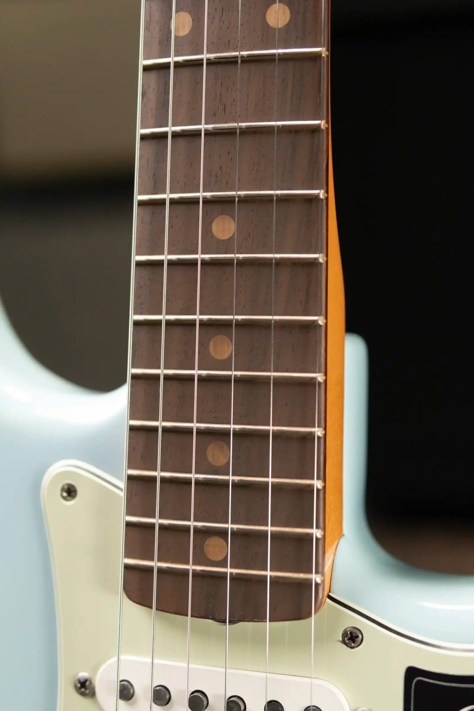 Fender Vintera II Road Worn '60s Stratocaster, Rosewood Fingerboard - Sonic Blue with Hardshell Case