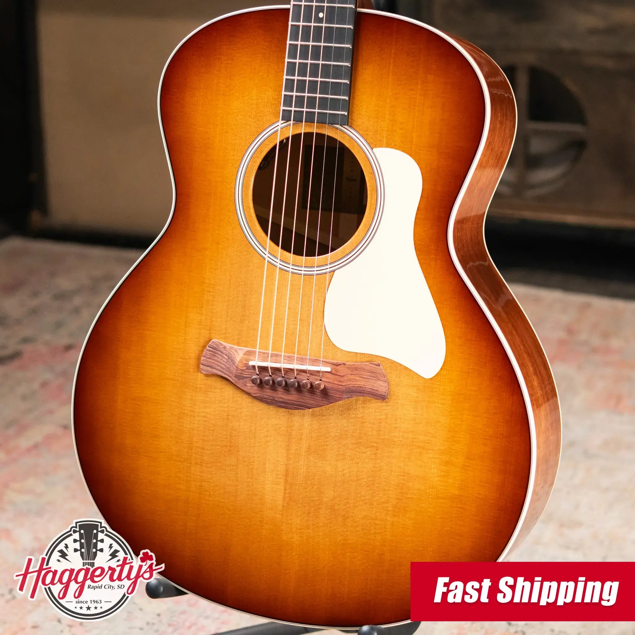 Taylor Gold Label 514e Super Auditorium Acoustic/Electric Guitar - Sunburst with Cream Pickguard and Hardshell Case