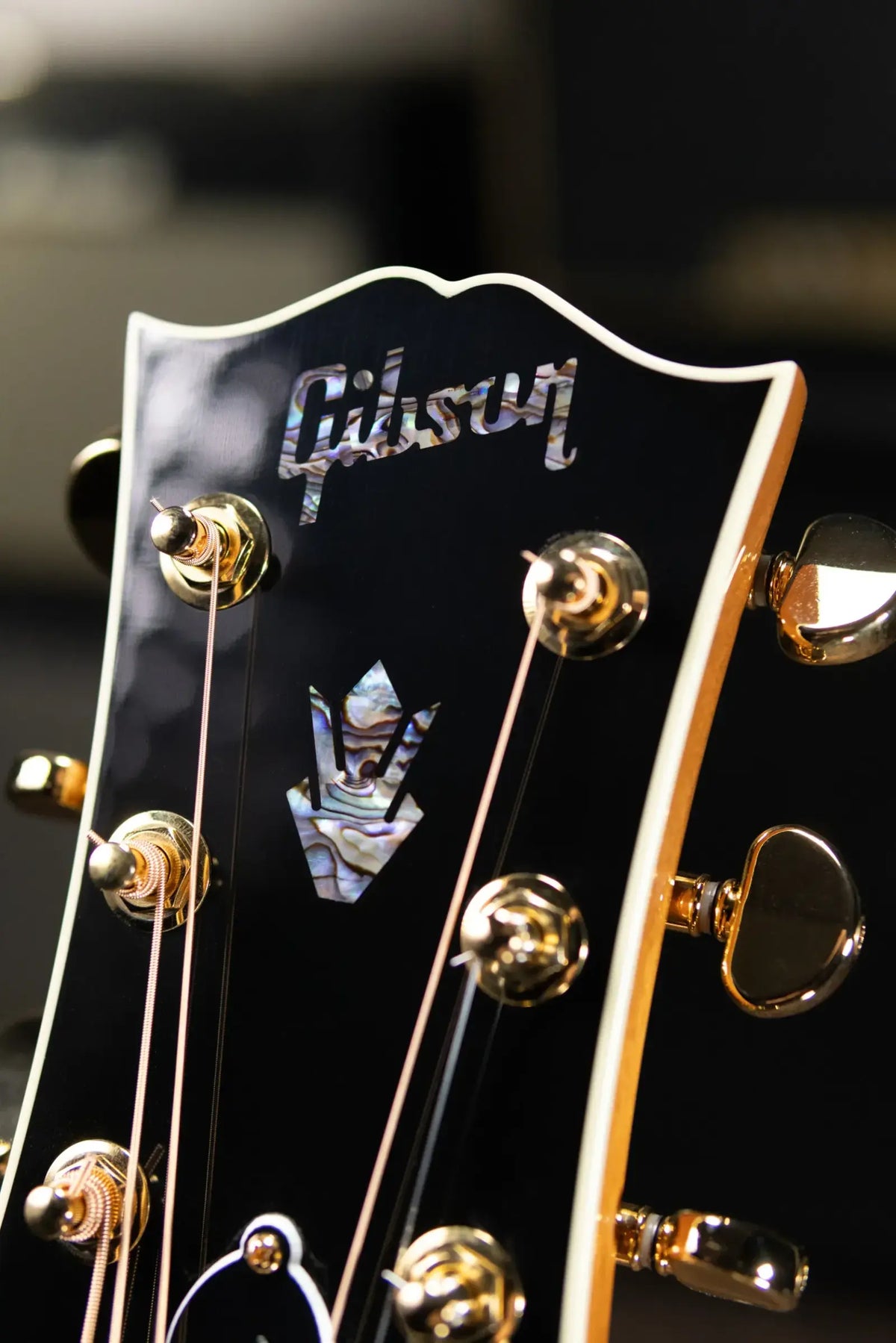 Gibson SJ-200 Elegant Koa Acoustic/Electric Guitar - Honey Burst with Hardshell Case