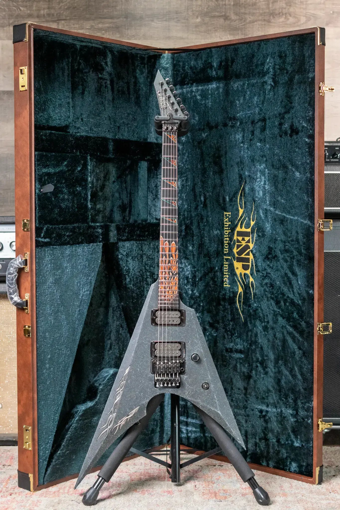 ESP 2025 NAMM Exhibition Custom Shop Arrow Electric Guitar - Basalt Stone Effect with Hardshell Case