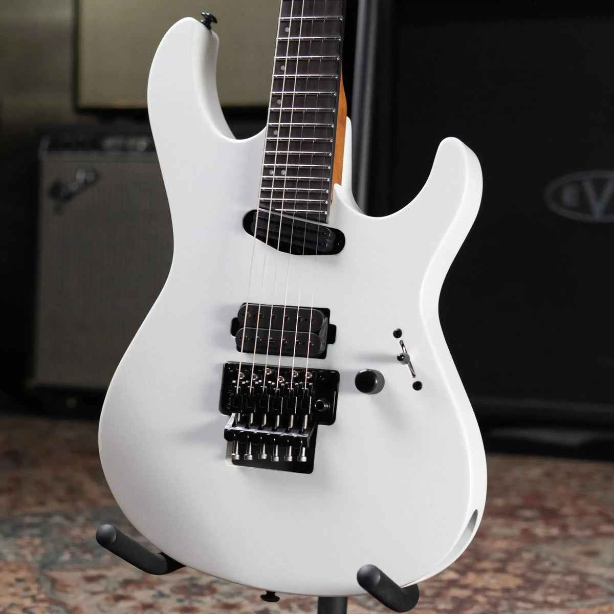 ESP LTD Deluxe MV-1000 Maverick Electric Guitar - Pearl White