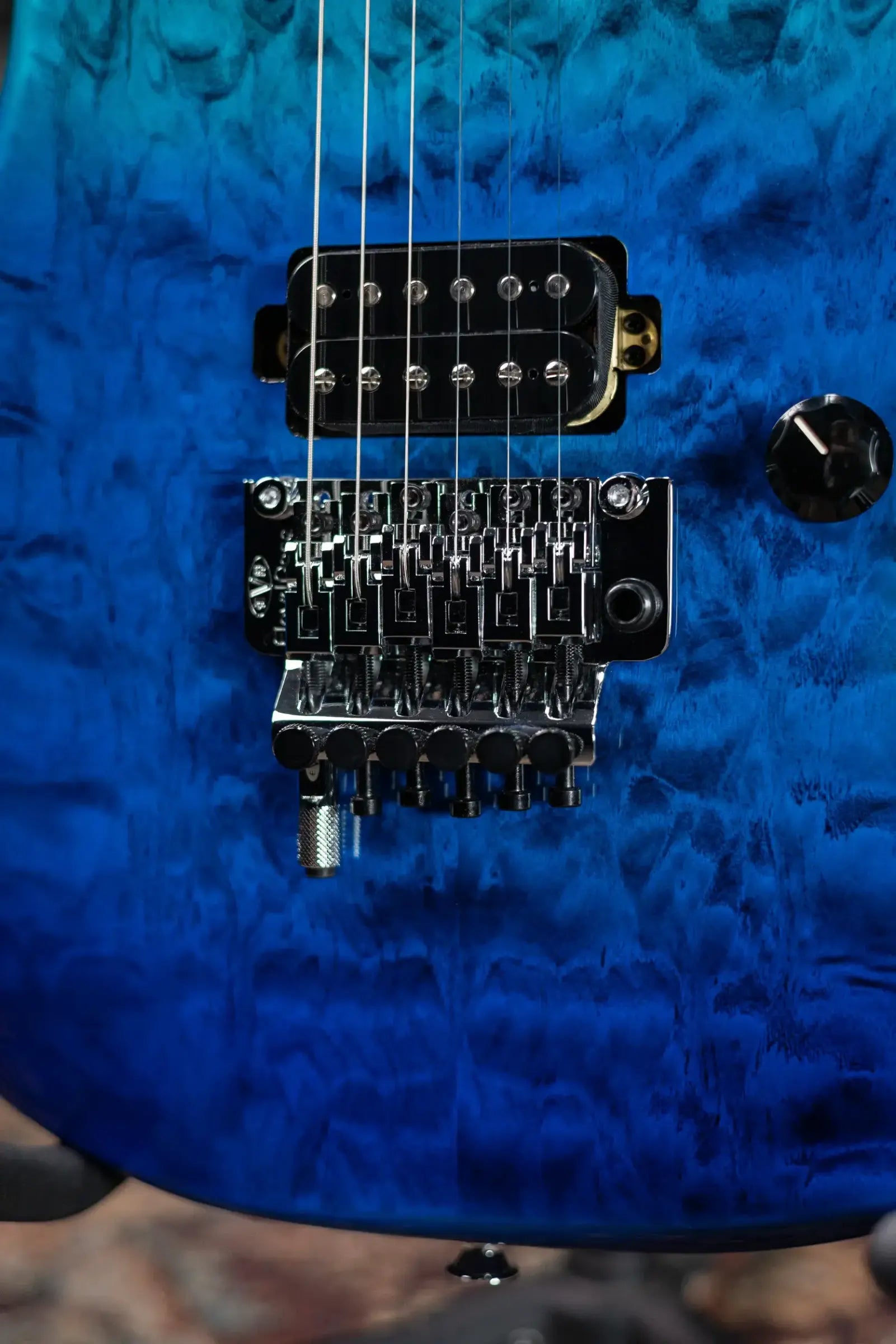 EVH 5150 Series DX QM Electric Guitar - Pacific Drift with Gig Bag