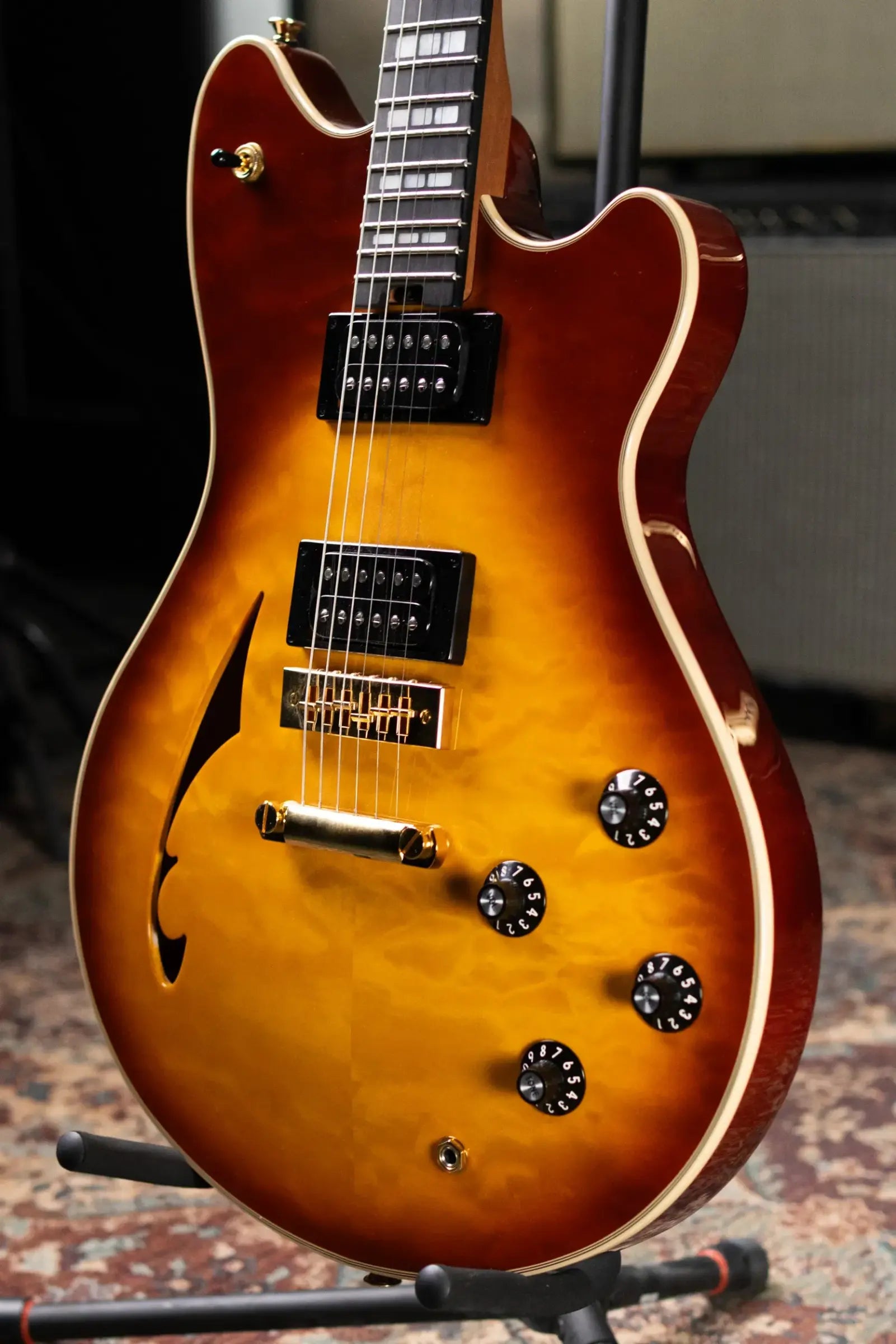 EVH SA-126 Special QM Semi-Hollow Electric Guitar - Tobacco Sunburst with Hardshell Case - Used