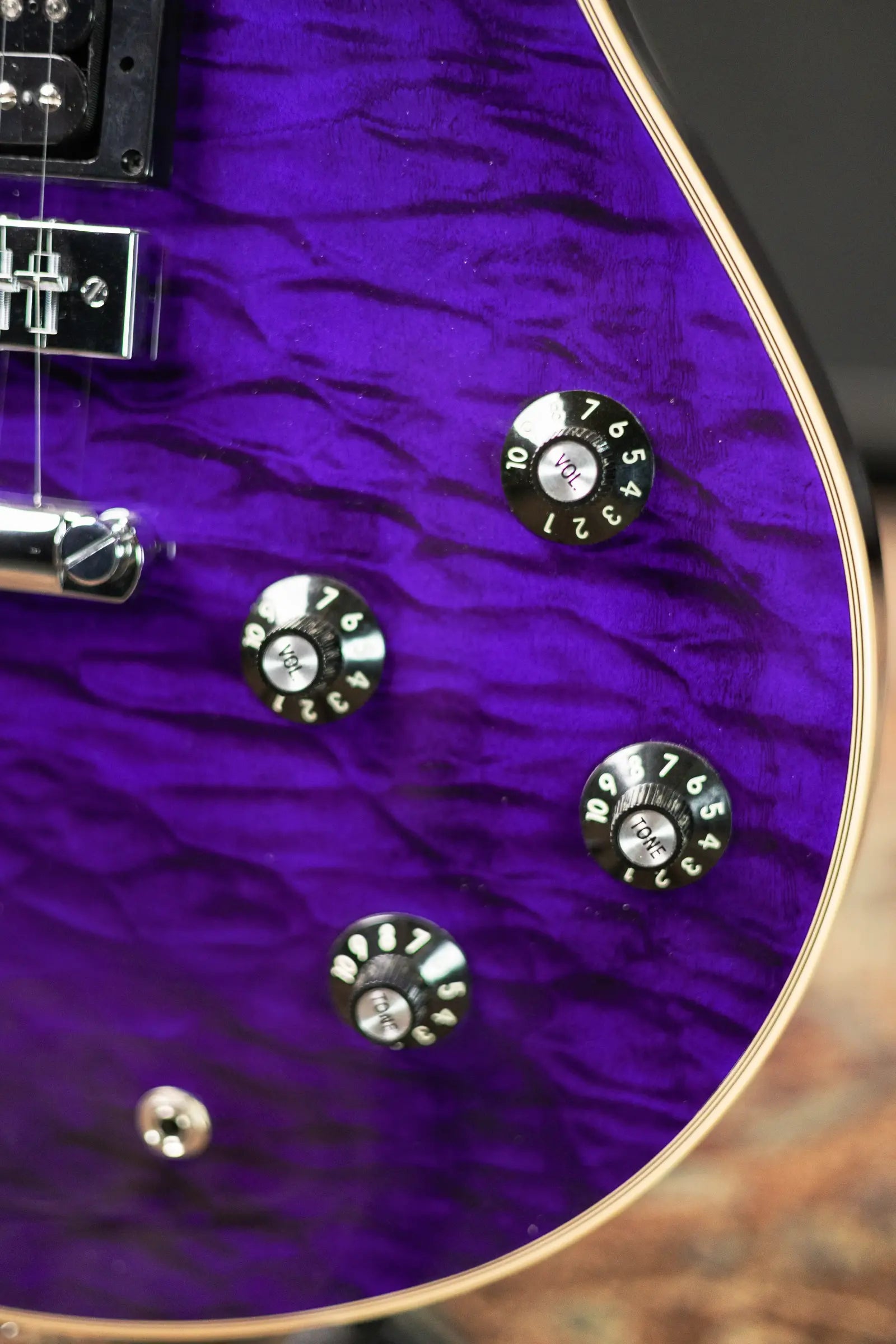 EVH SA-126 Special Quilted Maple Semi-Hollow Electric Guitar - Transparent Purple with Hardshell Case