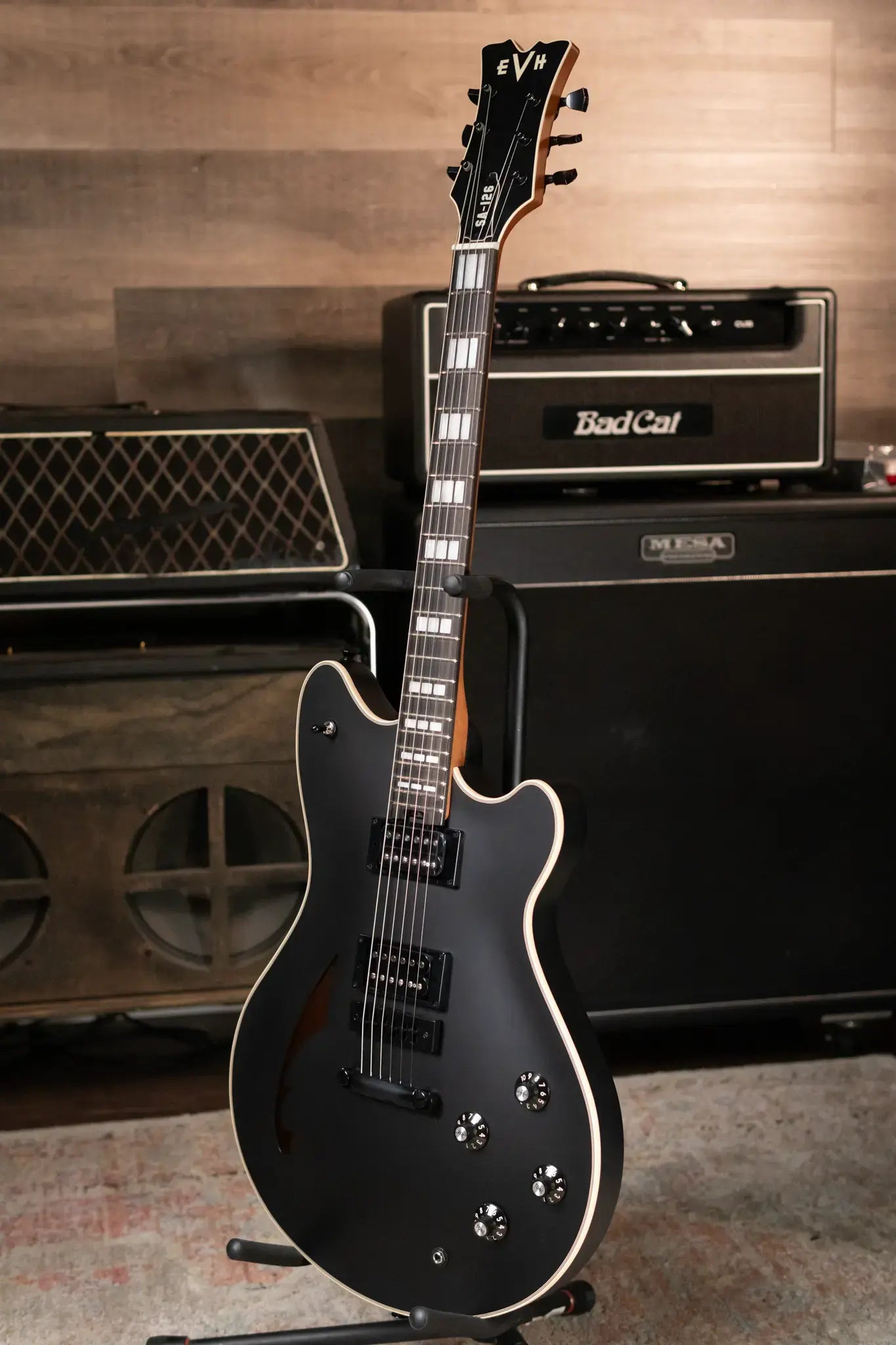 EVH SA-126 Special - Stealth Black with Hardshell Case