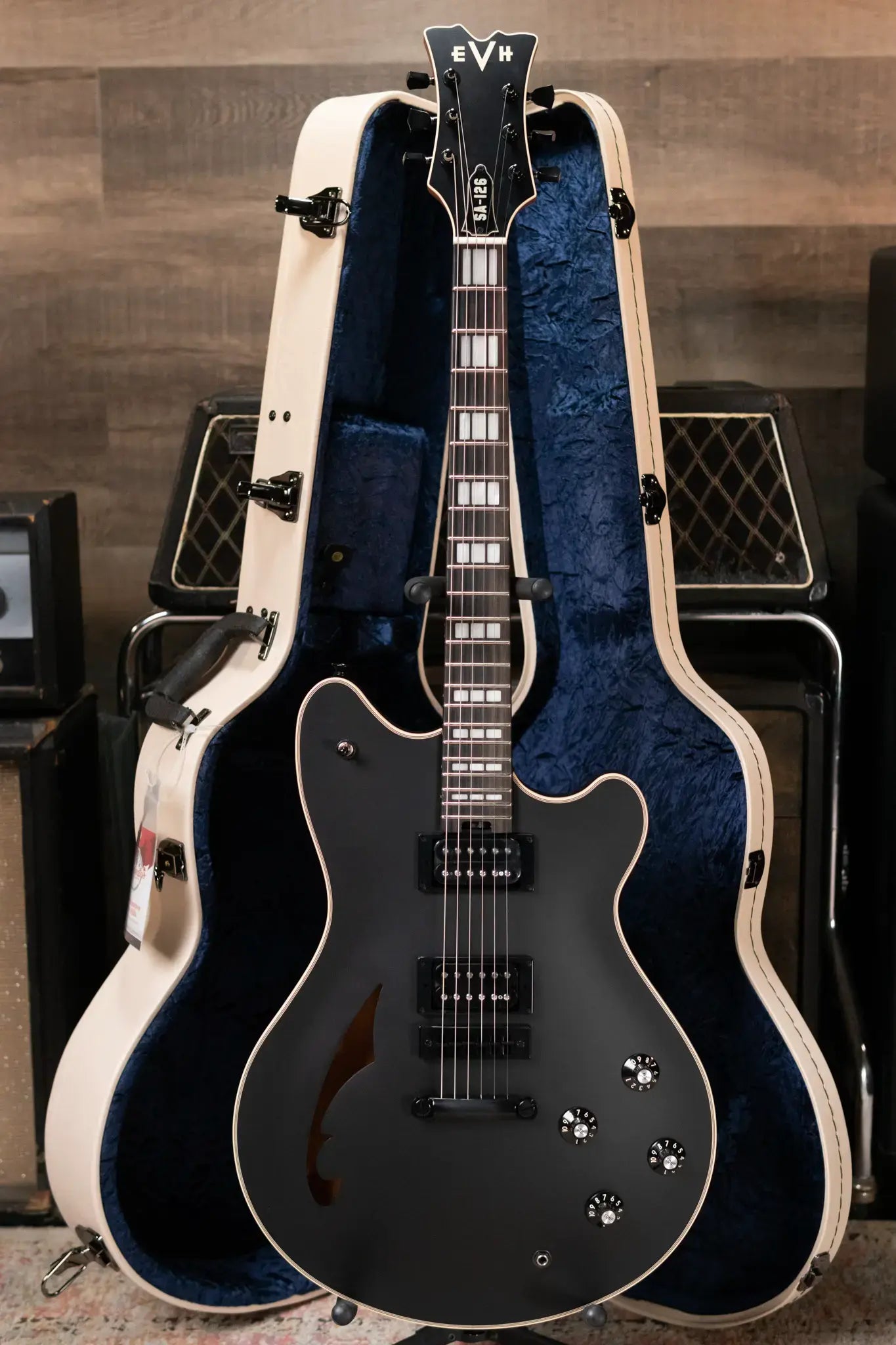 EVH SA-126 Special - Stealth Black with Hardshell Case