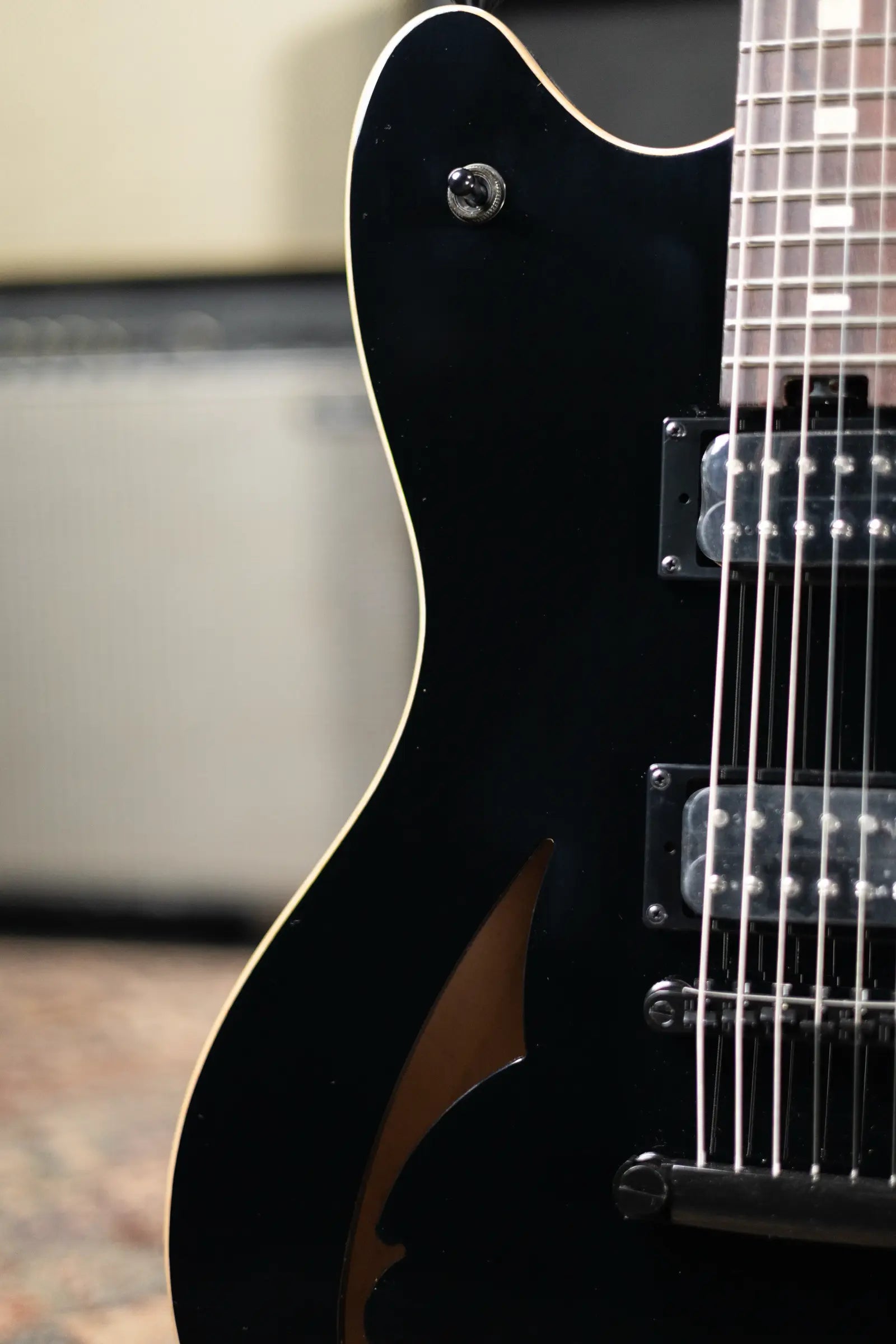 EVH SA-126 Standard Semi-Hollow Electric Guitar - Piano Black