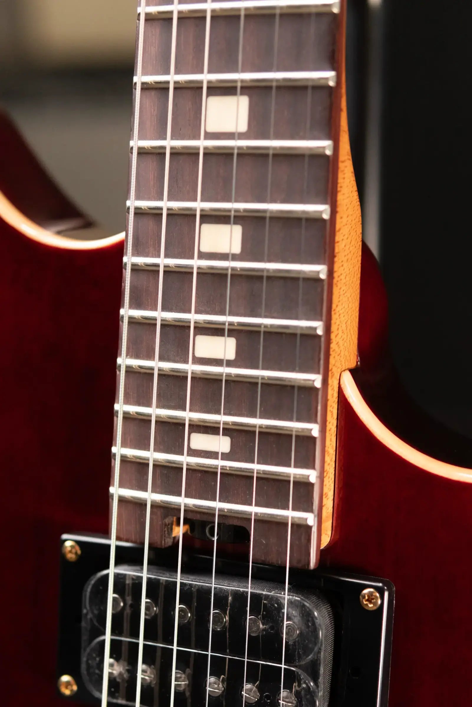 EVH SA-126 Standard Semi-Hollow Electric Guitar - Wine Red