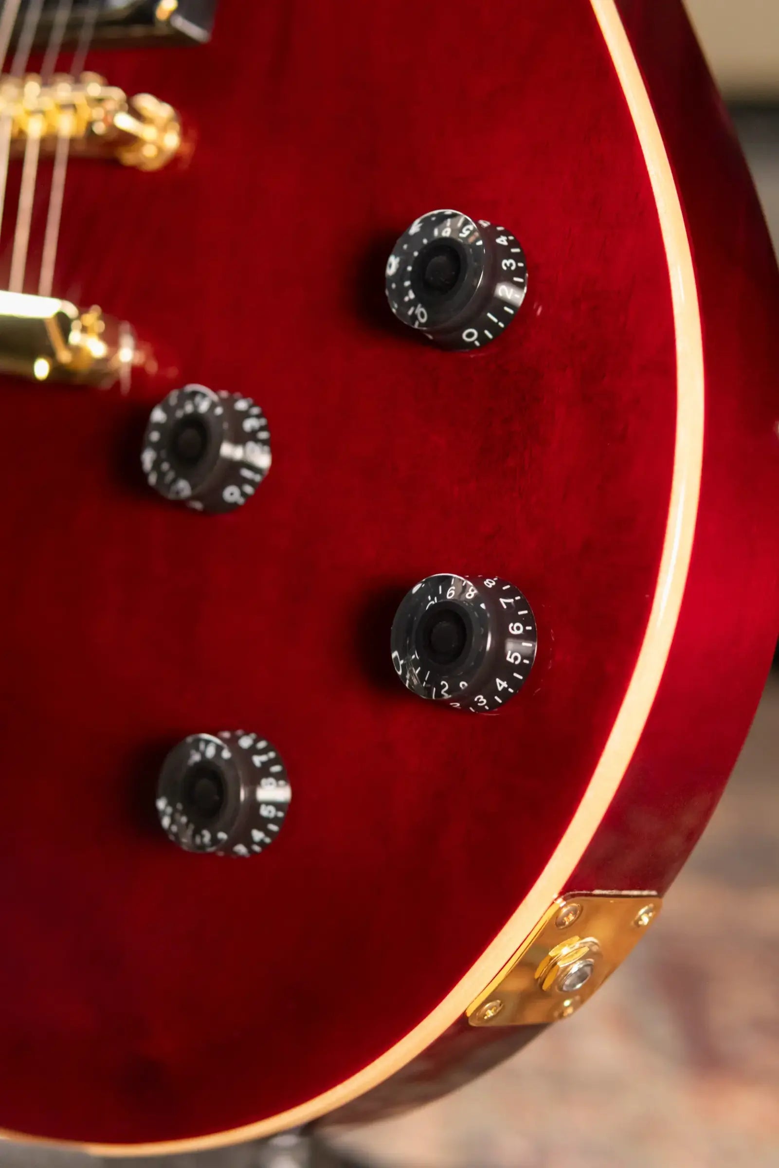 EVH SA-126 Standard Semi-Hollow Electric Guitar - Wine Red