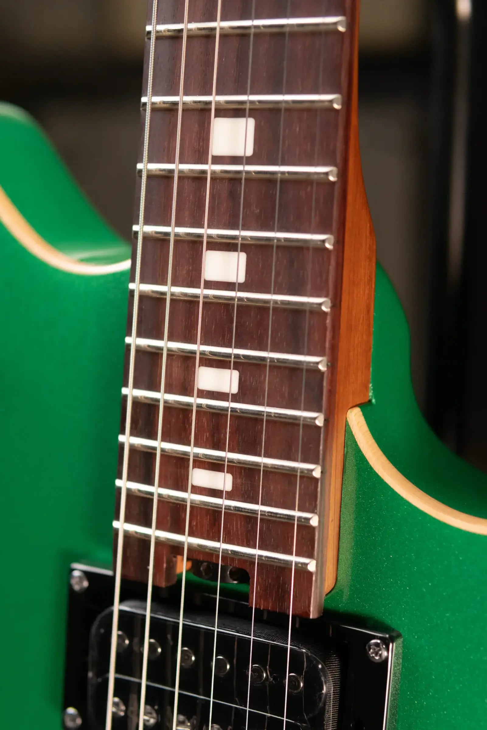 EVH SA-126 Standard Semi-Hollowbody Electric Guitar - Pelham Green