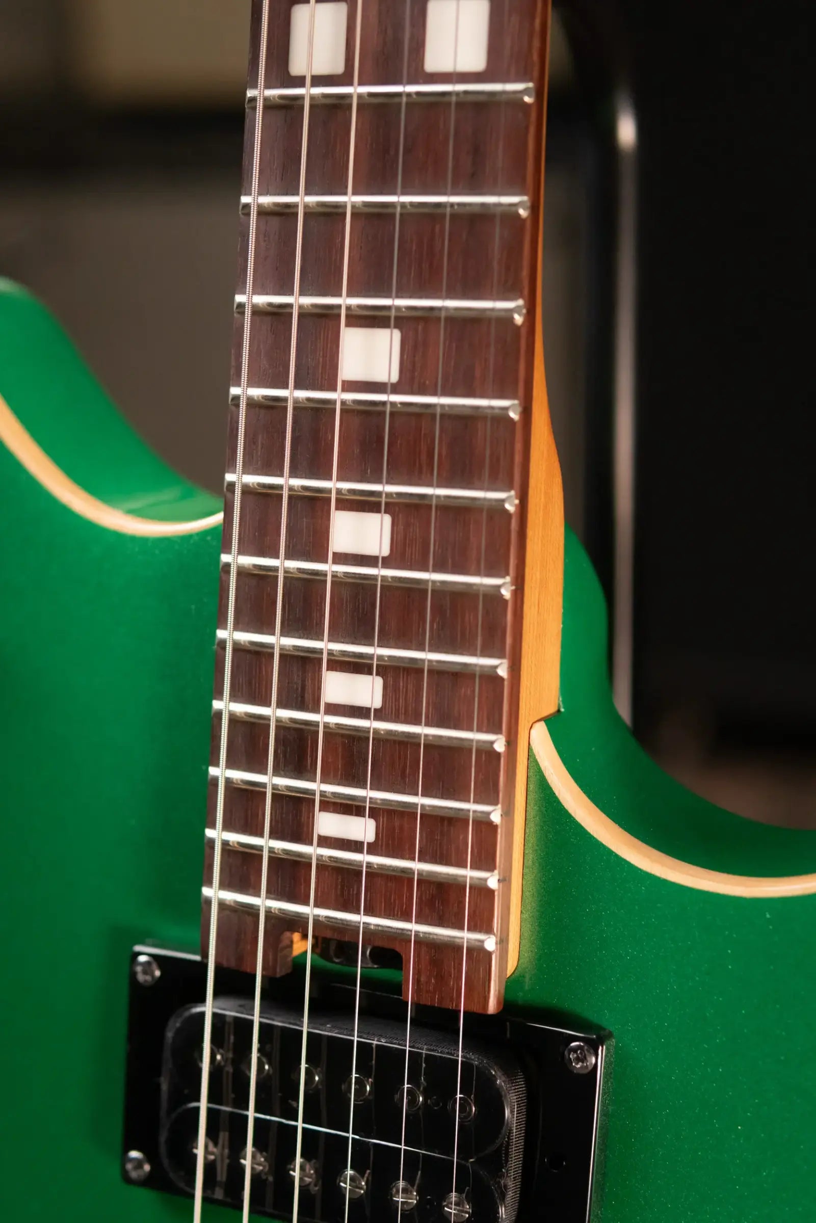 EVH SA-126 Standard Semi-Hollowbody Electric Guitar - Pelham Green
