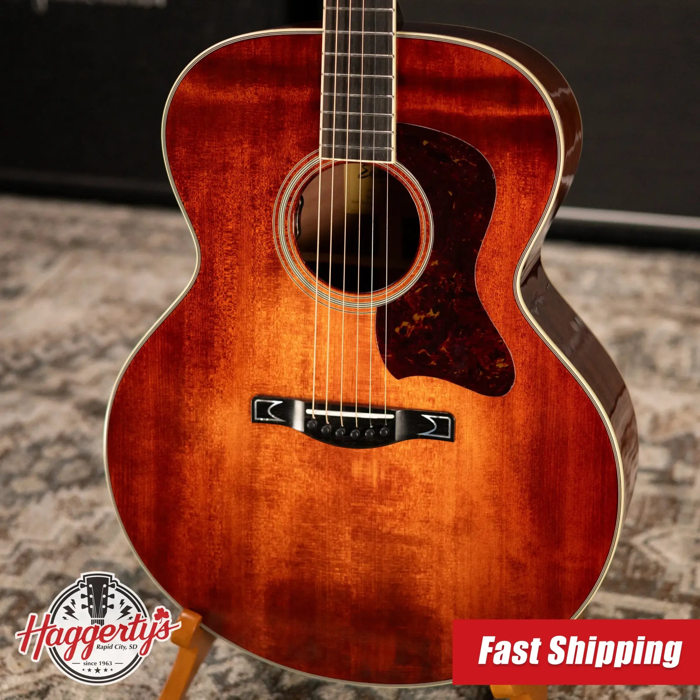 Eastman AC330E-CLA Jumbo Acoustic/Electric Guitar - Classic with Hardshell Case