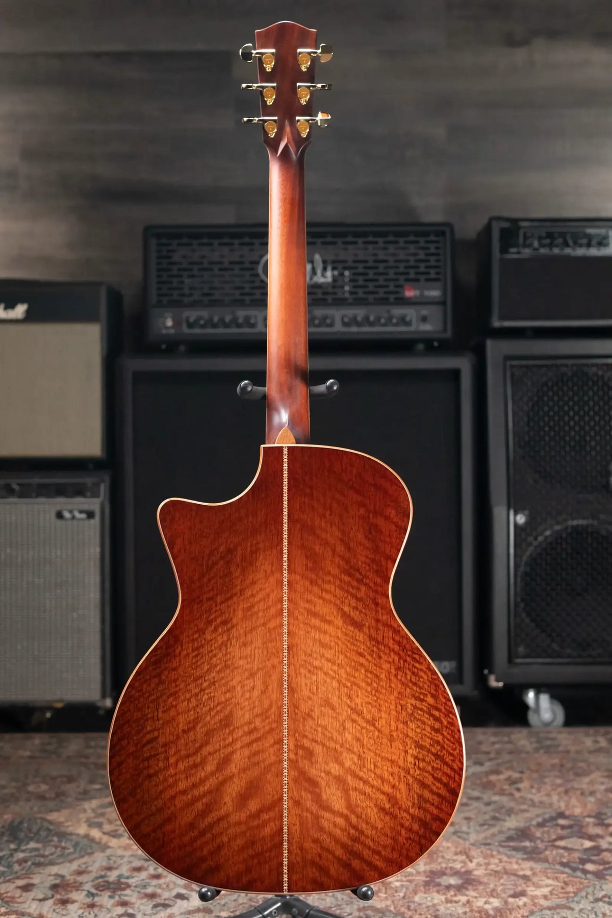 Eastman AC522CE-GB Grand Auditorium Acoustic/Electric Guitar - Goldburst with Hardshell Case
