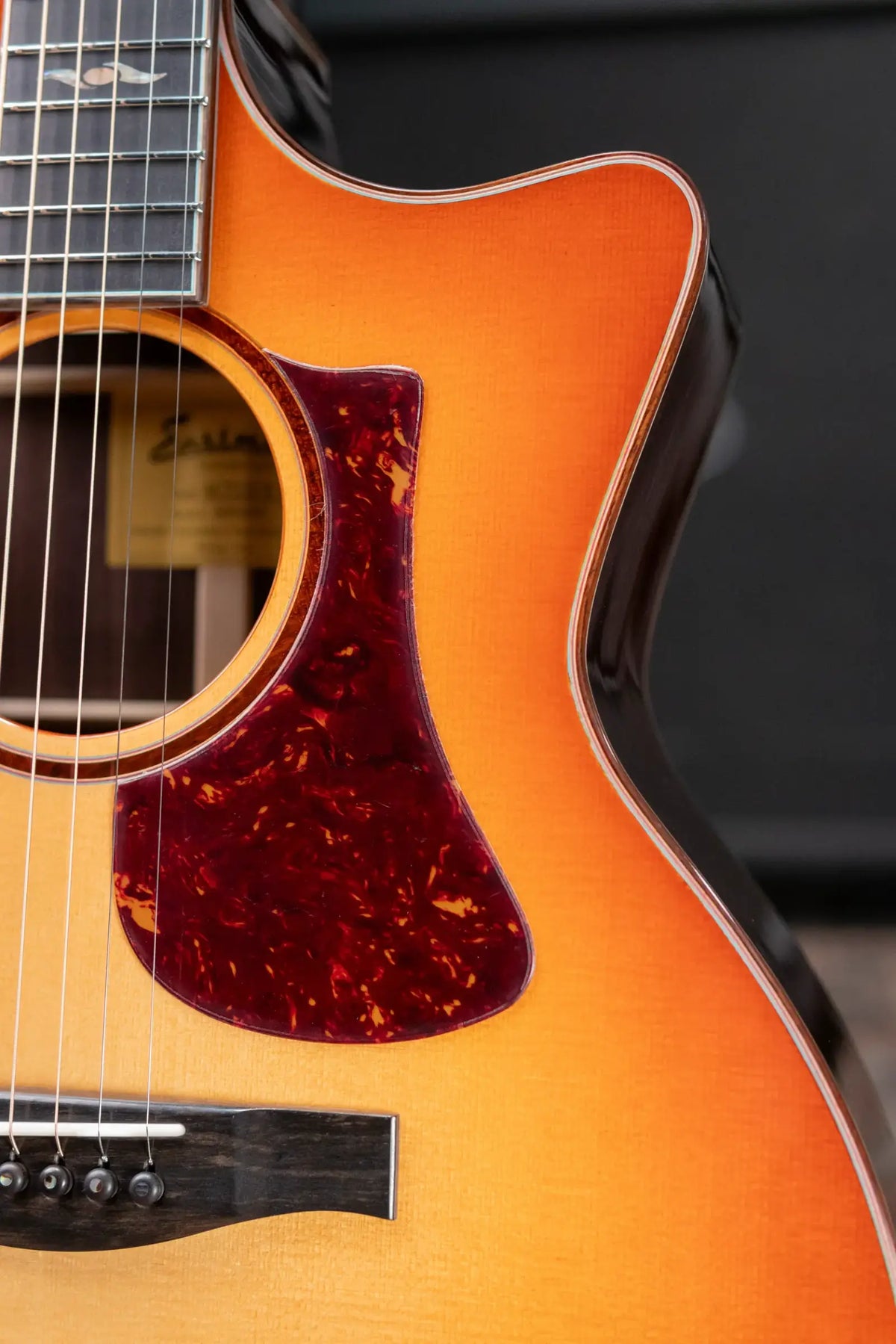 Eastman AC722CE-DF Grand Auditorium Acoustic/Electric Guitar - Dakota Fade with Hardshell Case