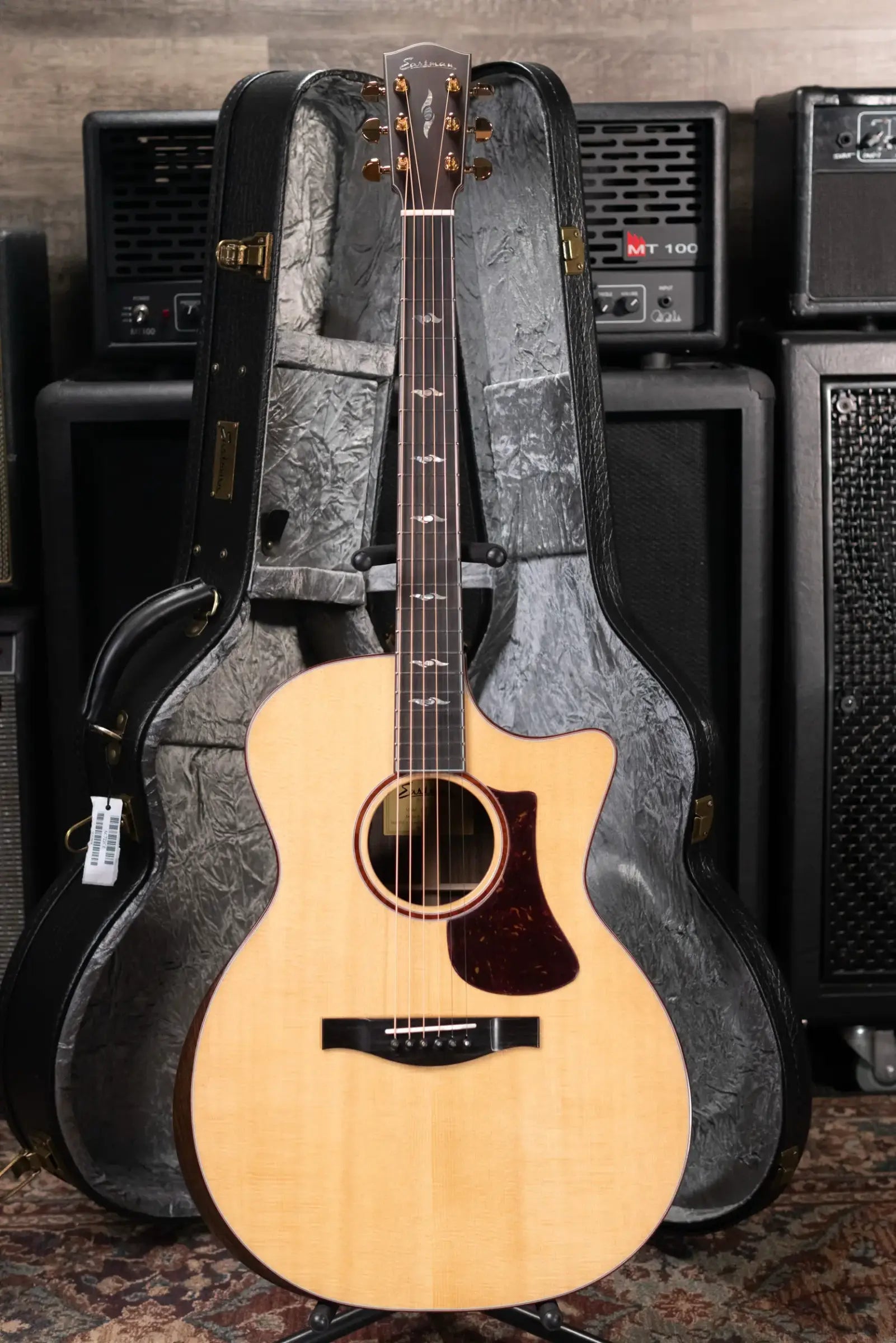 Eastman AC722ce Grand Auditorium Acoustic/Electric Guitar with Hardshell Case