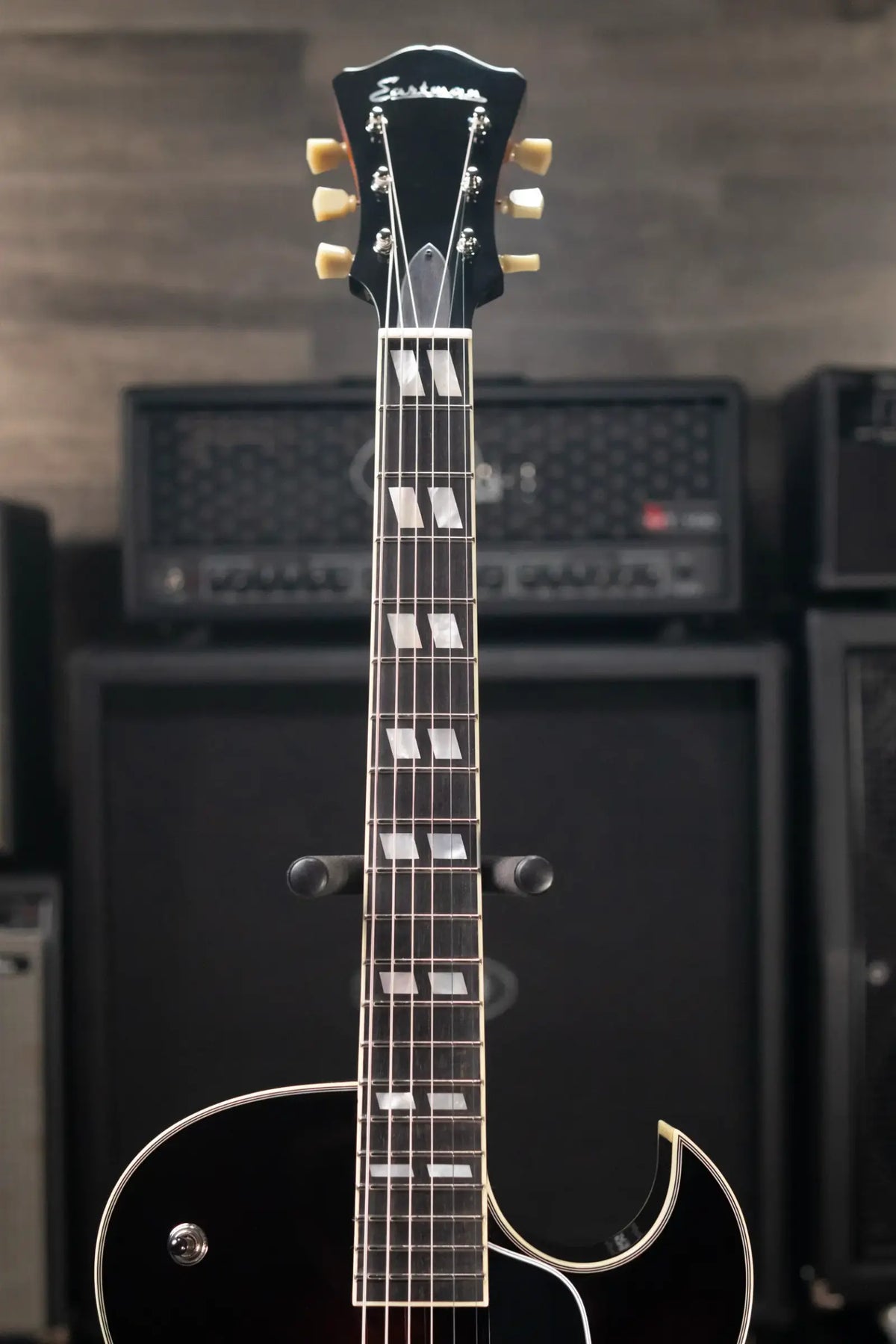 Eastman AR372CE-SB Kent Armstrong Signature 16" Archtop Electric Guitar - Sunburst