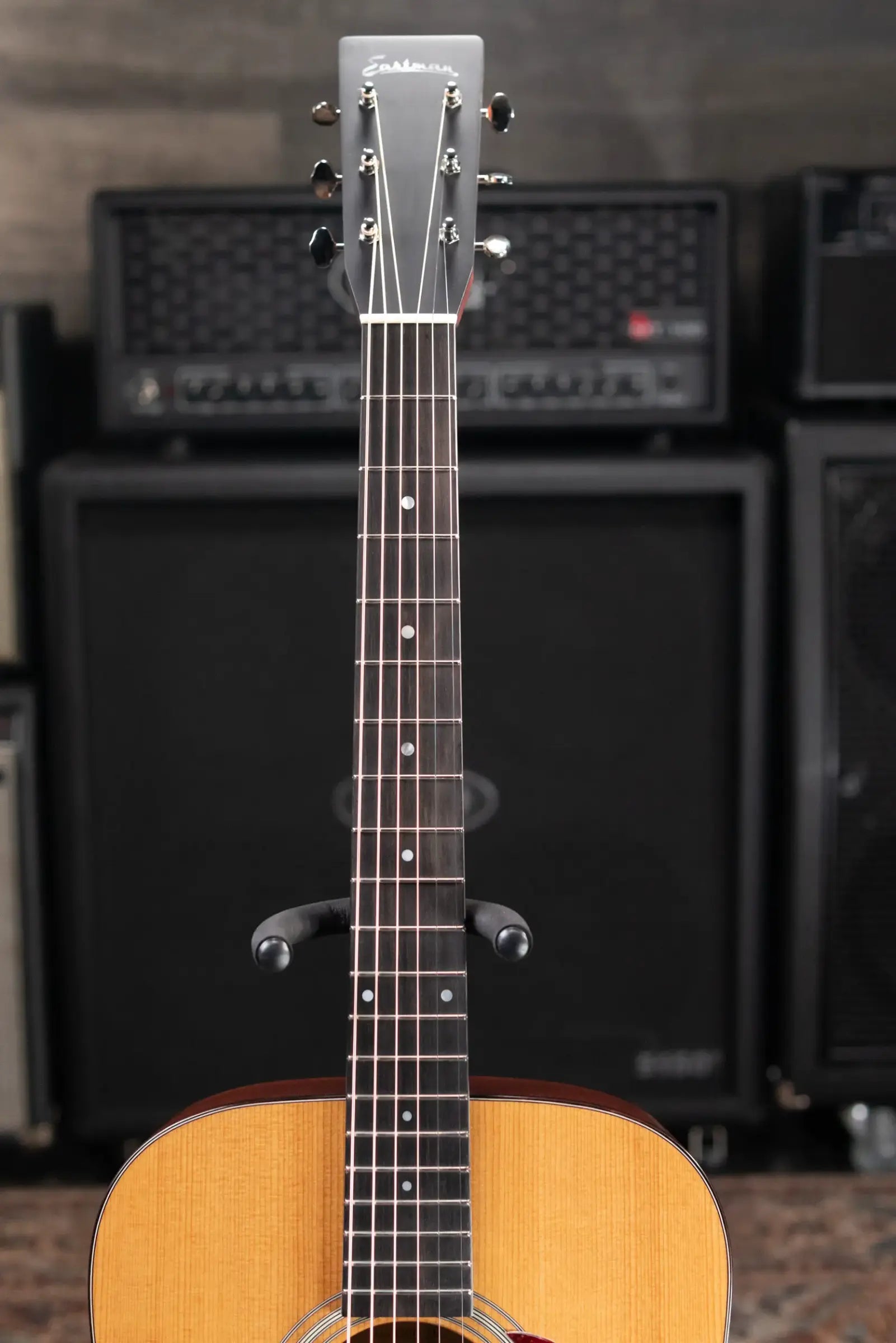 Eastman E10D-TC Dreadnought Acoustic Guitar with Hardshell Case