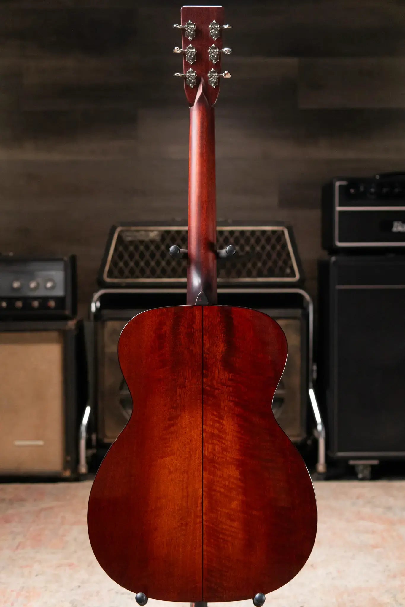 Eastman E10OM-TC Acoustic Guitar with Hardshell Case - Floor Model