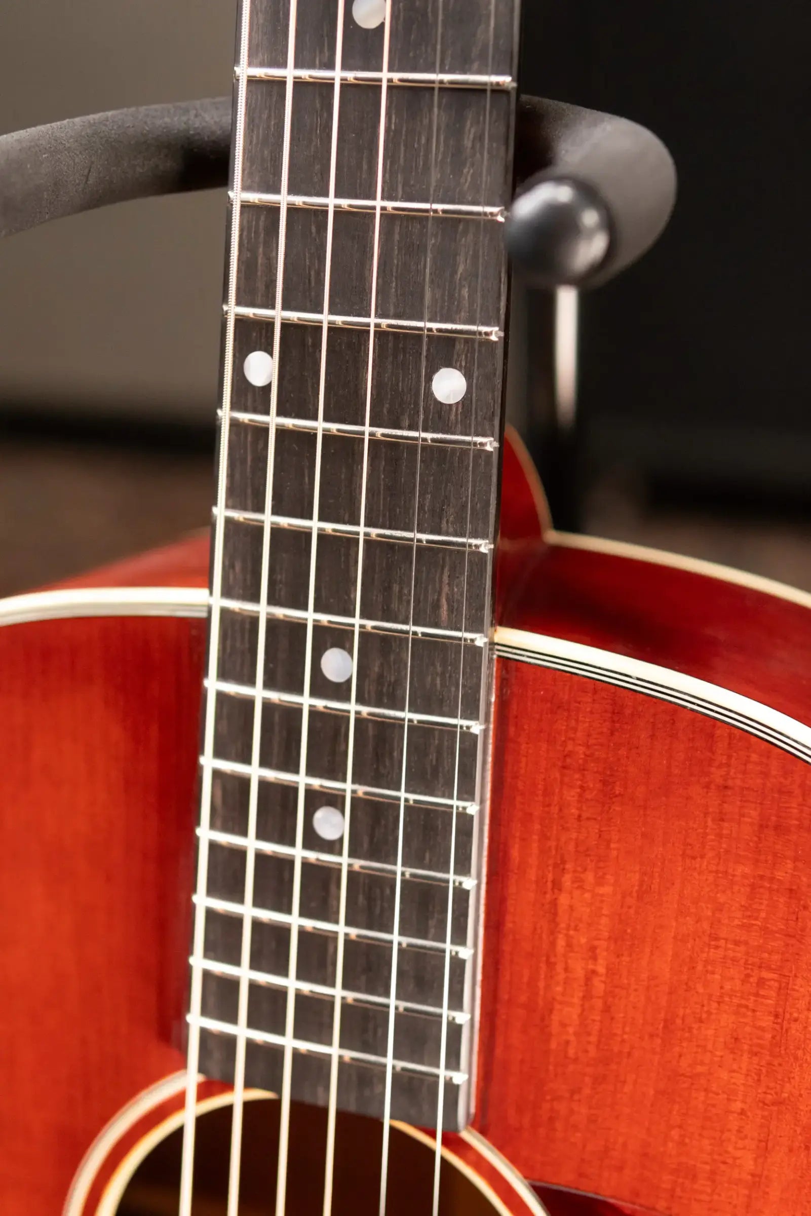 Eastman E10OOSS/V Acoustic Guitar - Antique Varnish