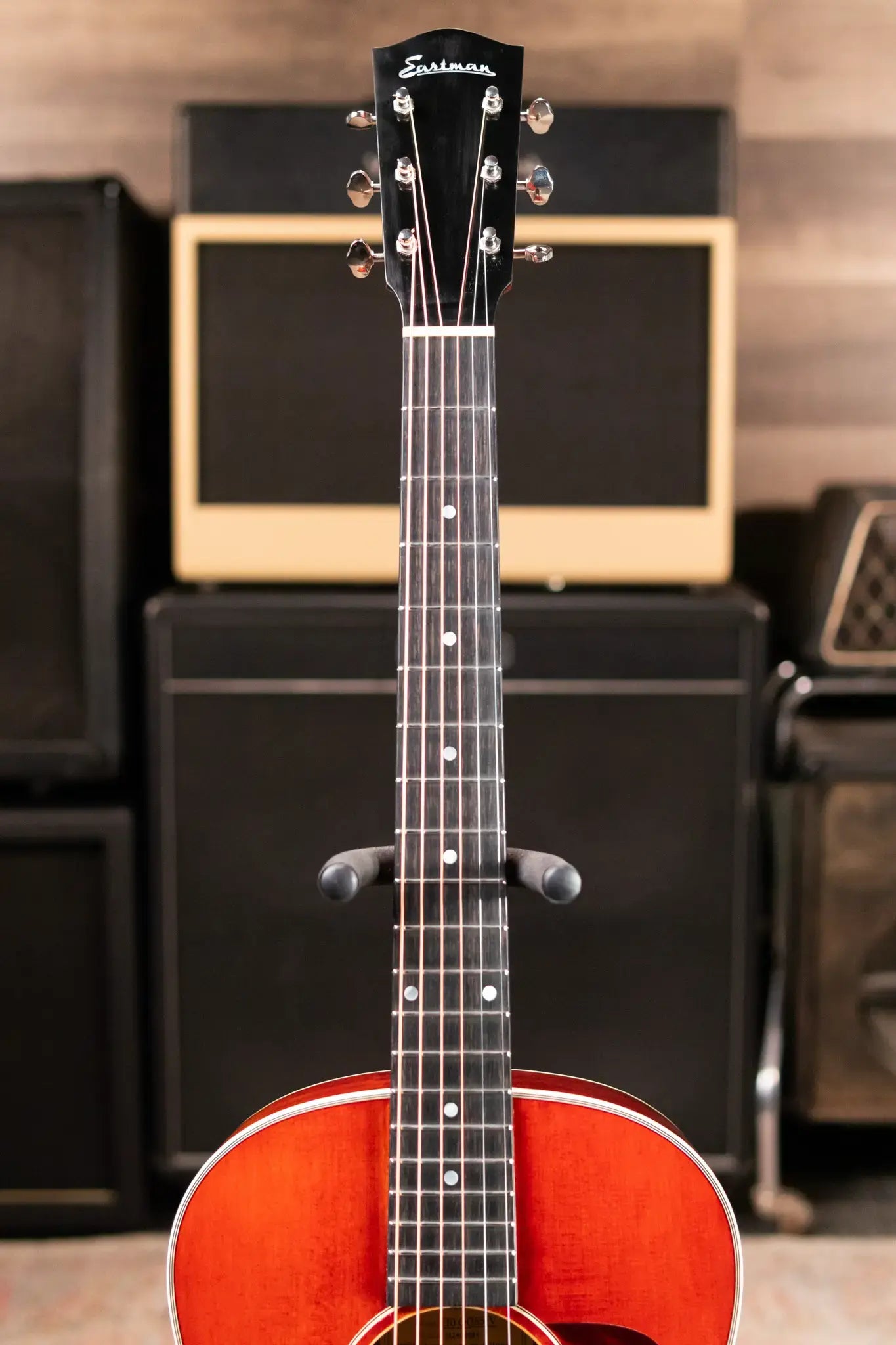 Eastman E10OOSS/V Slope Shoulder Acoustic Guitar - Antique Varnish with Hardshell Case