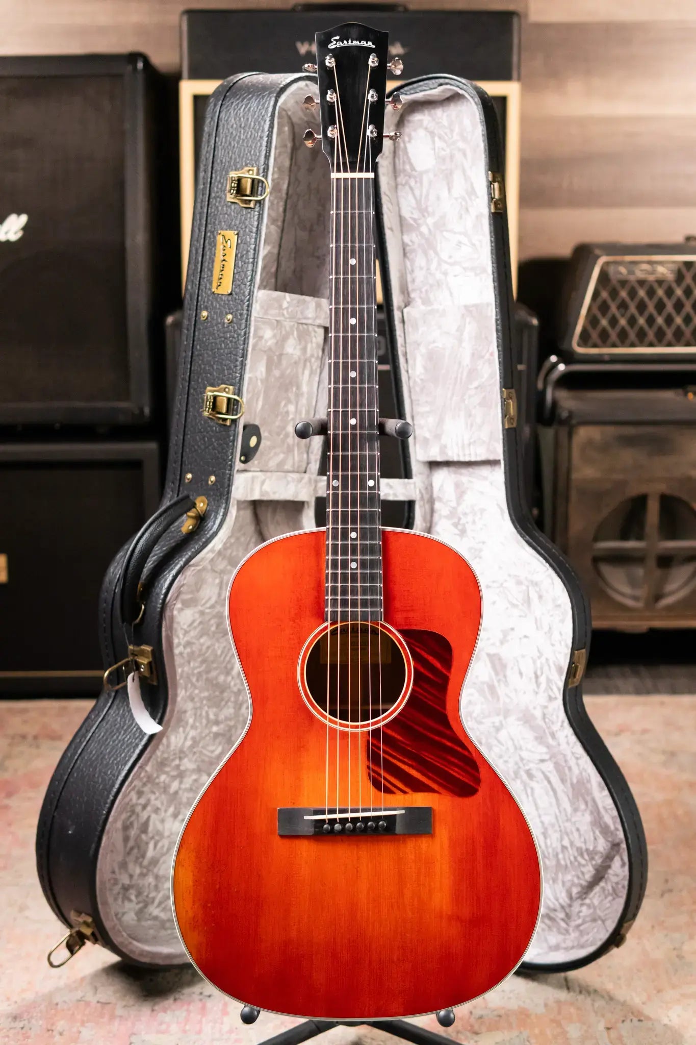 Eastman E10OOSS/V Slope Shoulder Acoustic Guitar - Antique Varnish with Hardshell Case