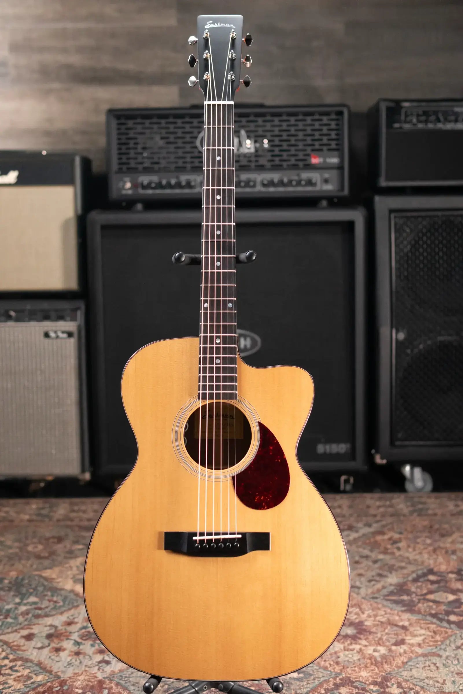 Eastman E1OMCE-DLX OM Acoustic/Electric Guitar with Gig Bag