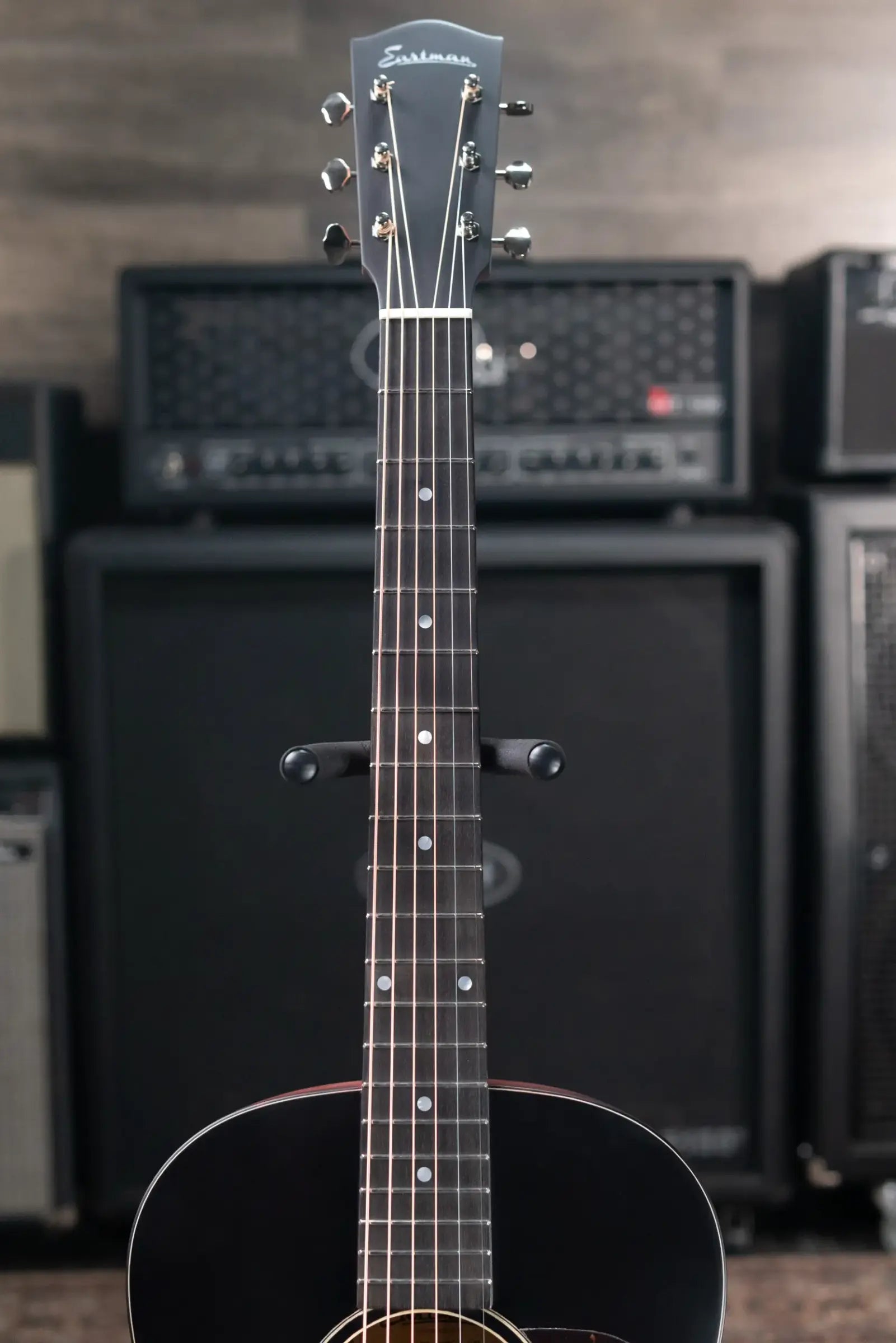 Eastman E1OOSS-SB Acoustic Guitar - Sunburst with Gig Bag