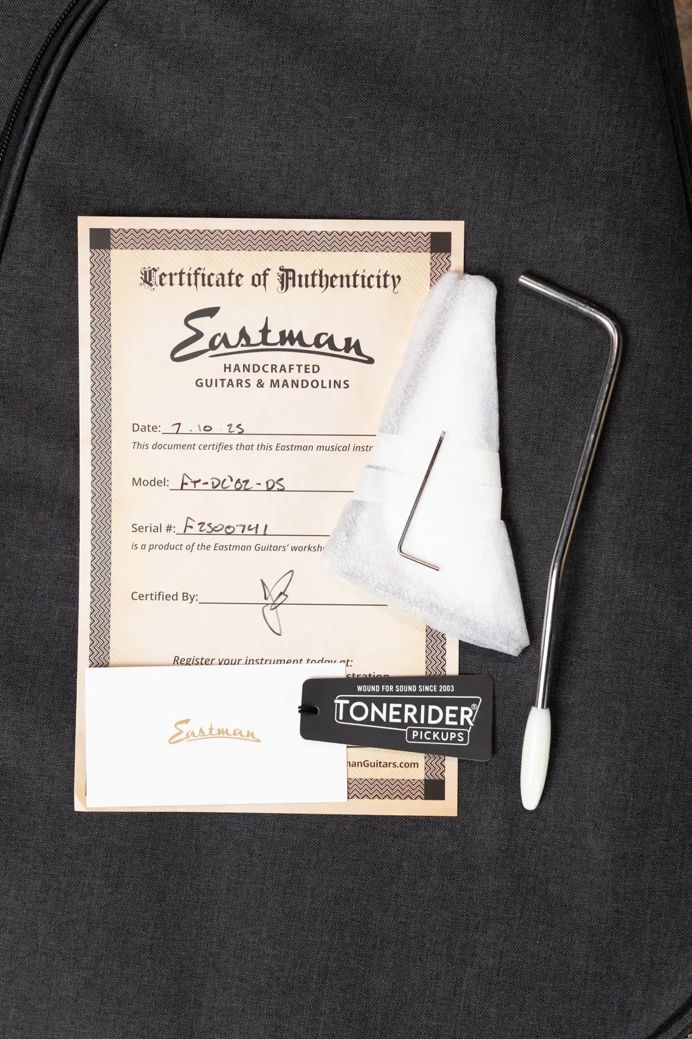 Eastman FullerTone Series DC'62 Electric Guitar - Desert Sand with Gig Bag