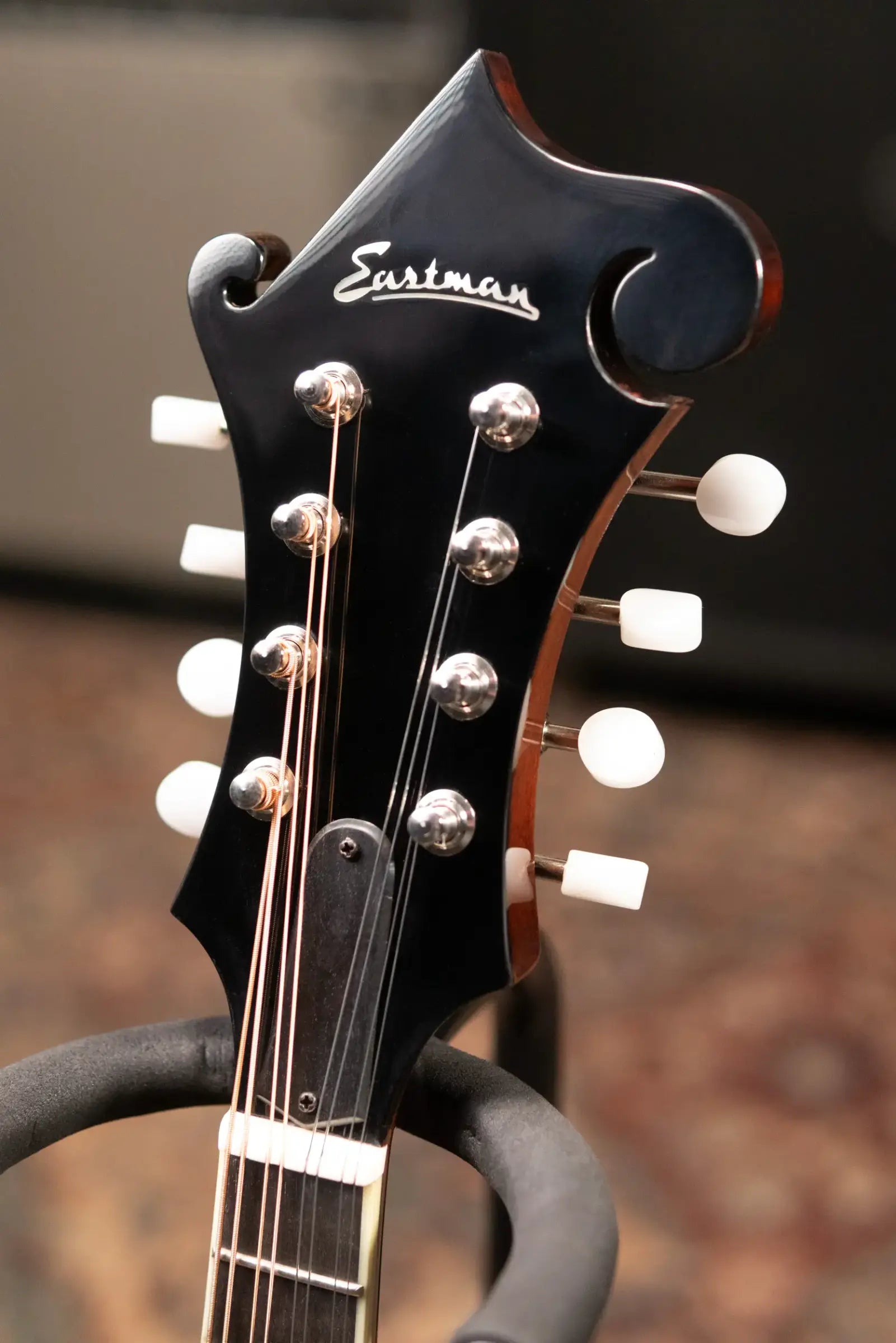 Eastman MD514 F-Style Mandolin with Hardshell Case