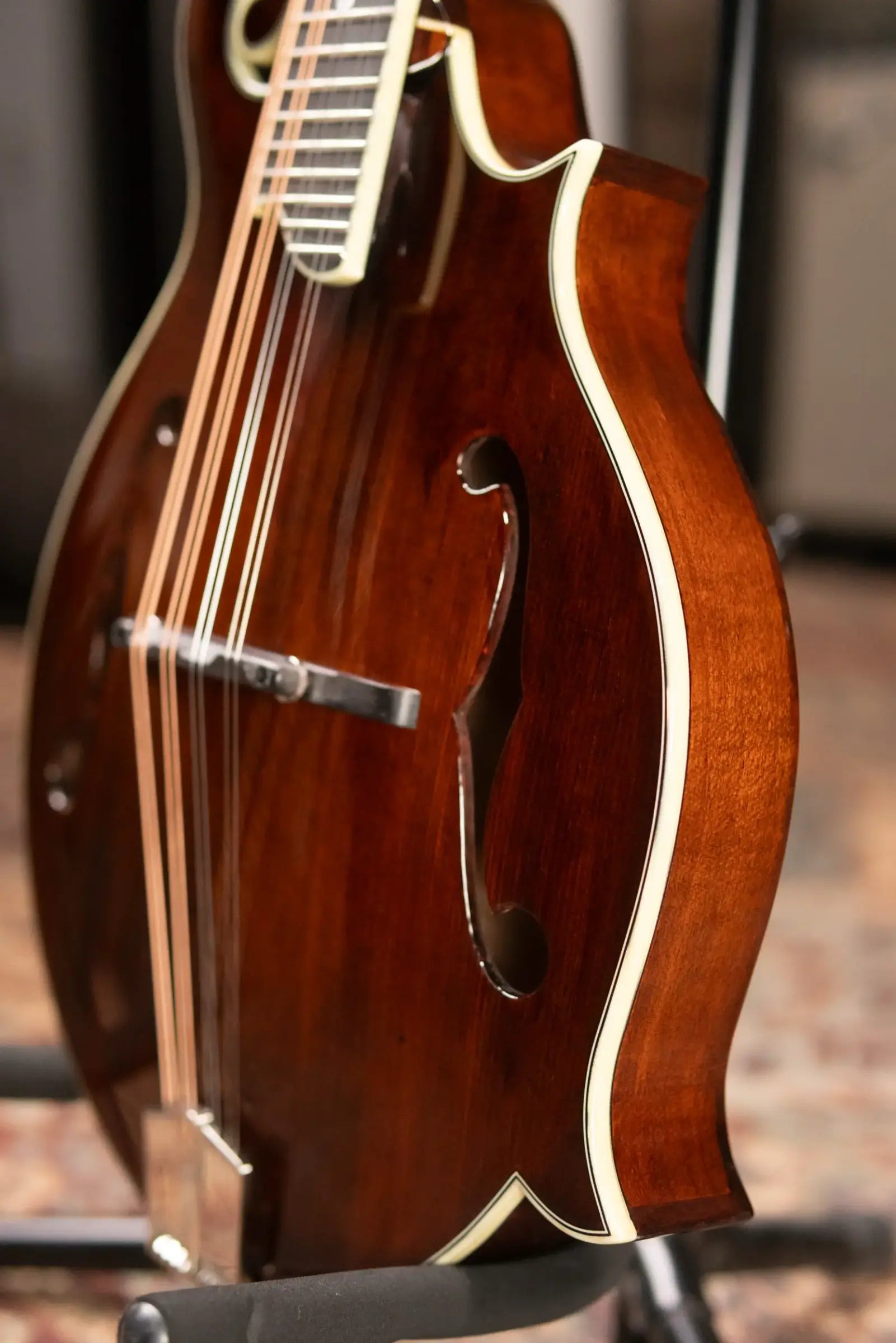 Eastman MD515 Mandolin F-Style with Hardshell Case