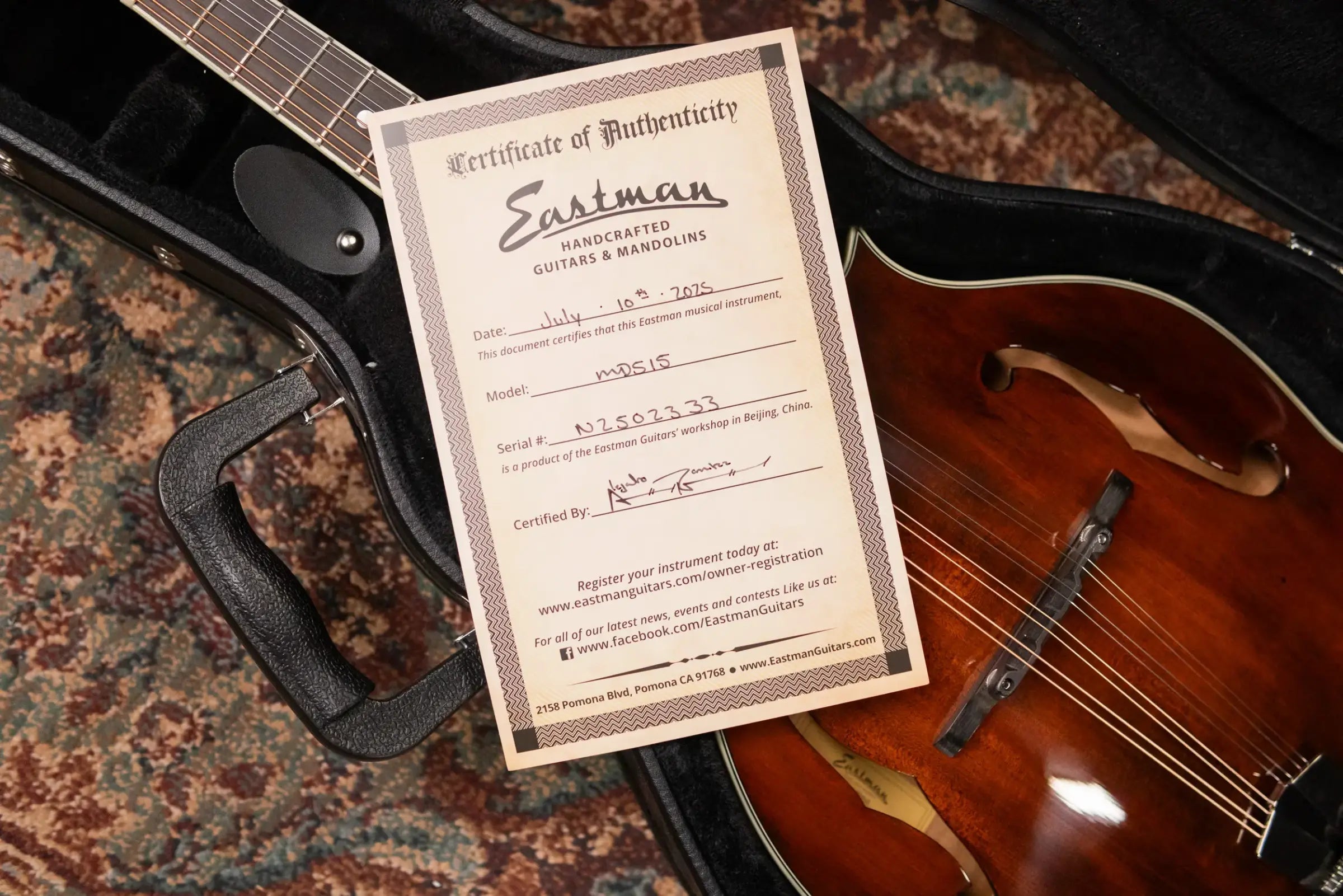 Eastman MD515 Mandolin F-Style with Hardshell Case