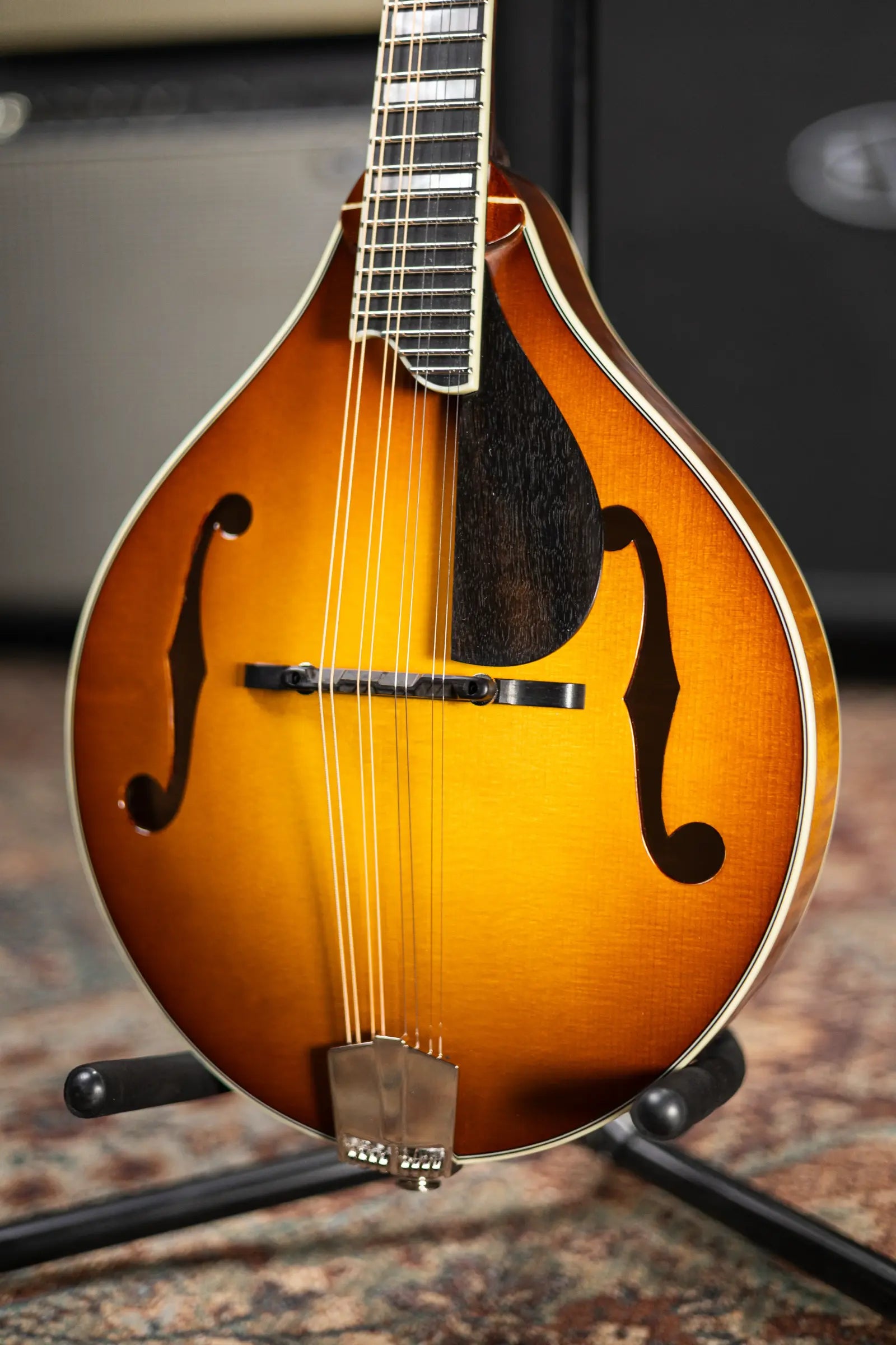Eastman MD605-GB A-Style Acoustic/Electric Mandolin - Gold Burst with Hardshell Case