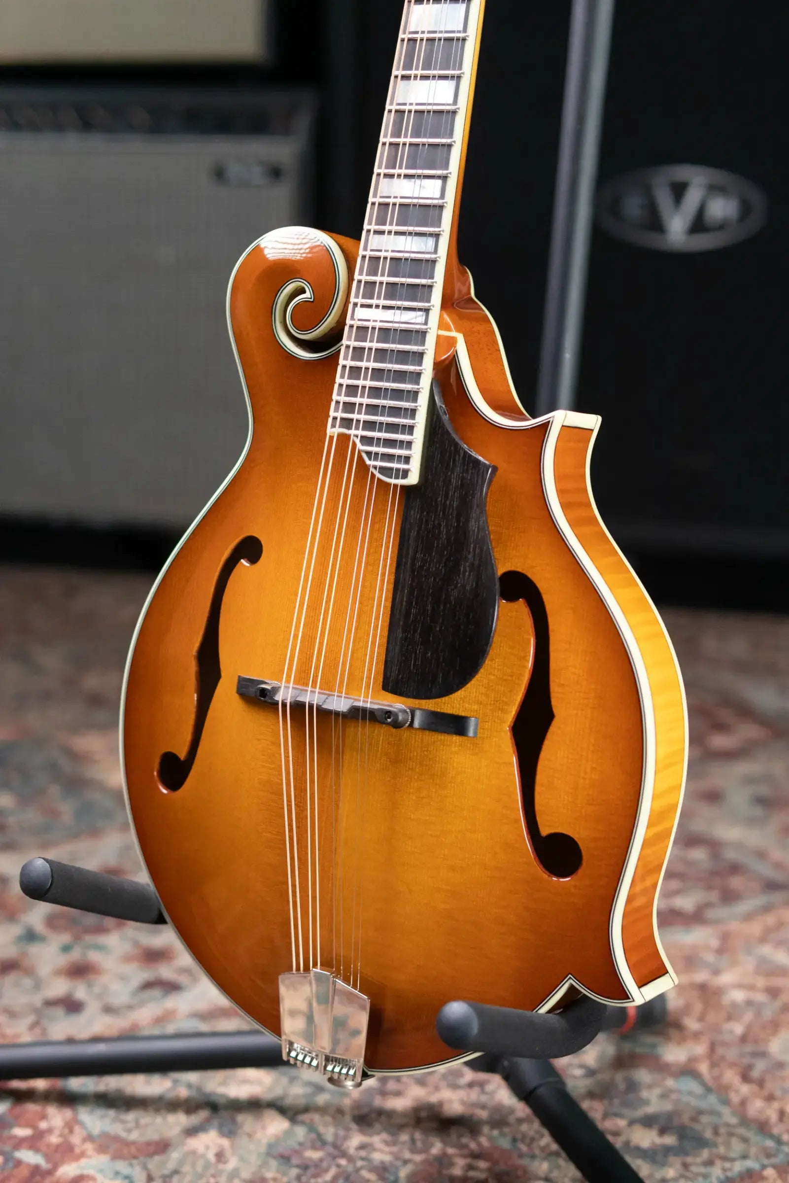 Eastman MD615-GB F-Style Acoustic/Electric Mandolin - Goldburst with Hardshell Case