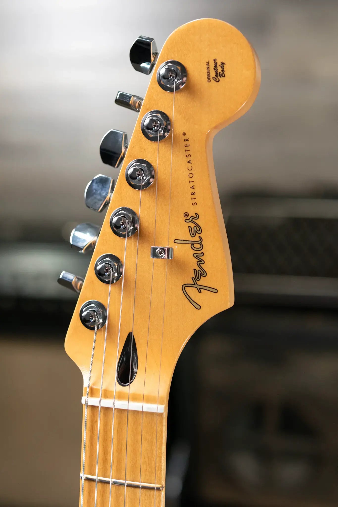 Fender Player II Modified Stratocaster HSS, Maple Fingerboard - 3-Color Sunburst with Deluxe Gig Bag