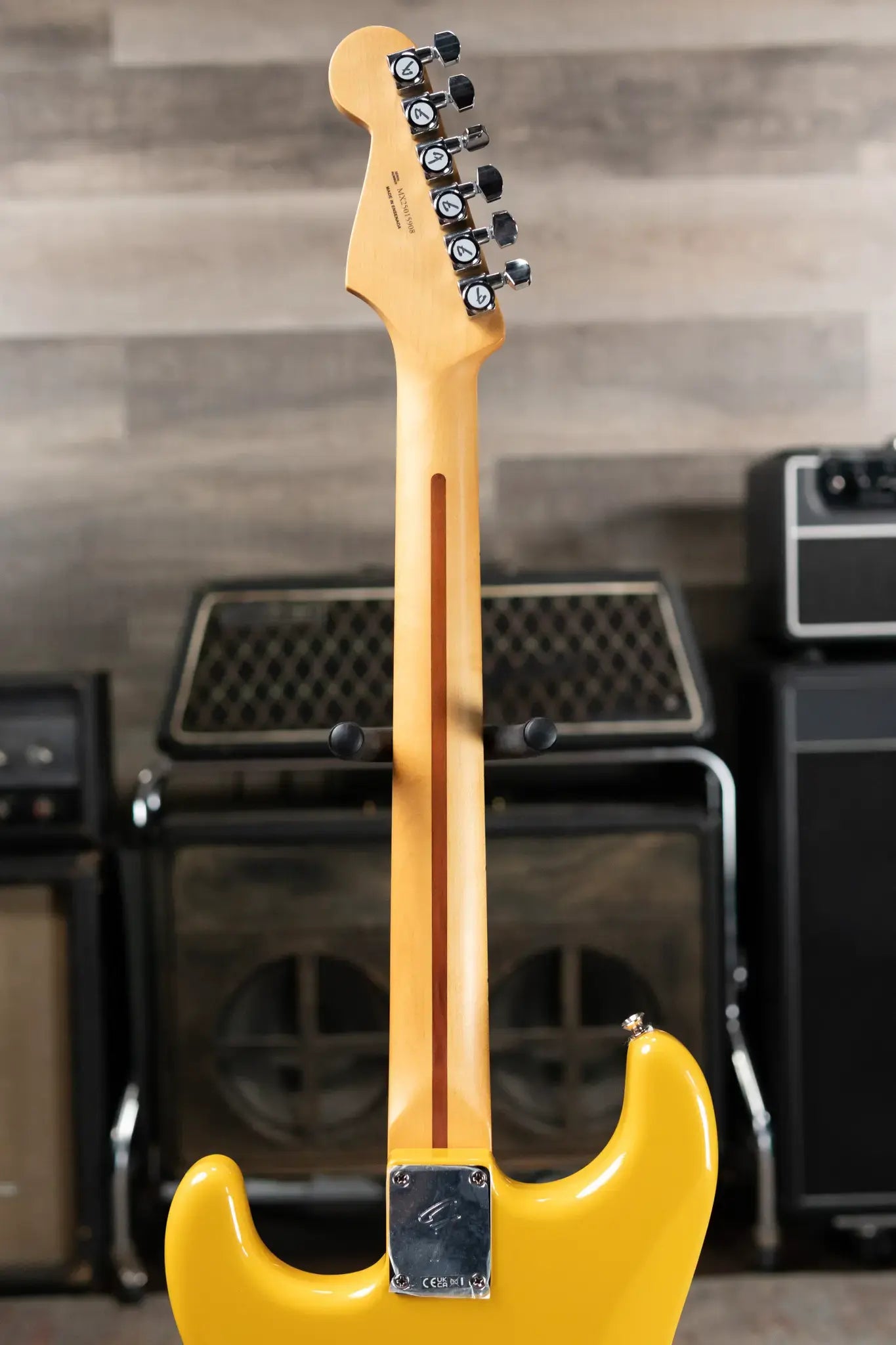 Fender Player II Modified Stratocaster, Maple Fingerboard - Sunshine Yellow with Deluxe Gig Bag